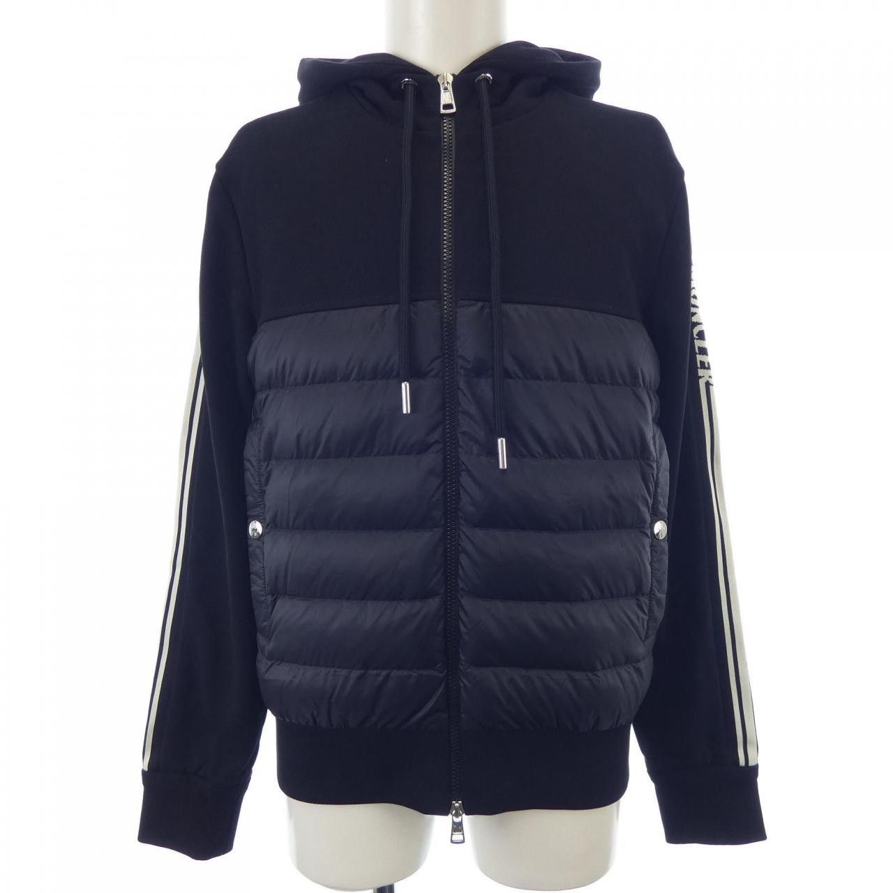 Moncler Moncler Moncler Down Jacket Others Outerwear 20918G51000 DUTY FREE for USA Size ONE SIZE - 1 Thumbnail