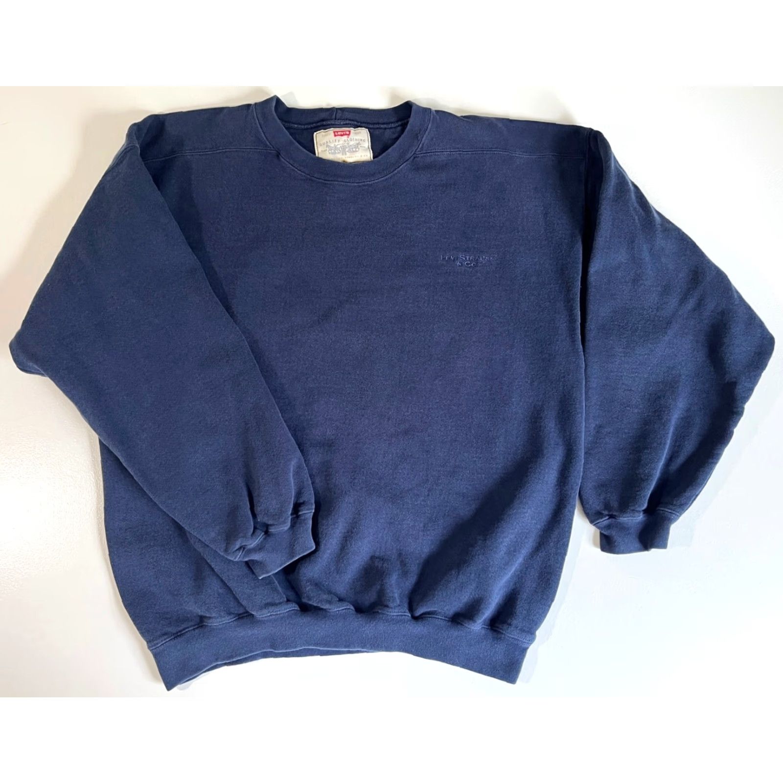 Levi's VINTAGE Levi's Sweatshirt Crewneck Shirt Men Navy 90s Heavyweight Made in USA L Size US L / EU 52-54 / 3 - 4 Thumbnail