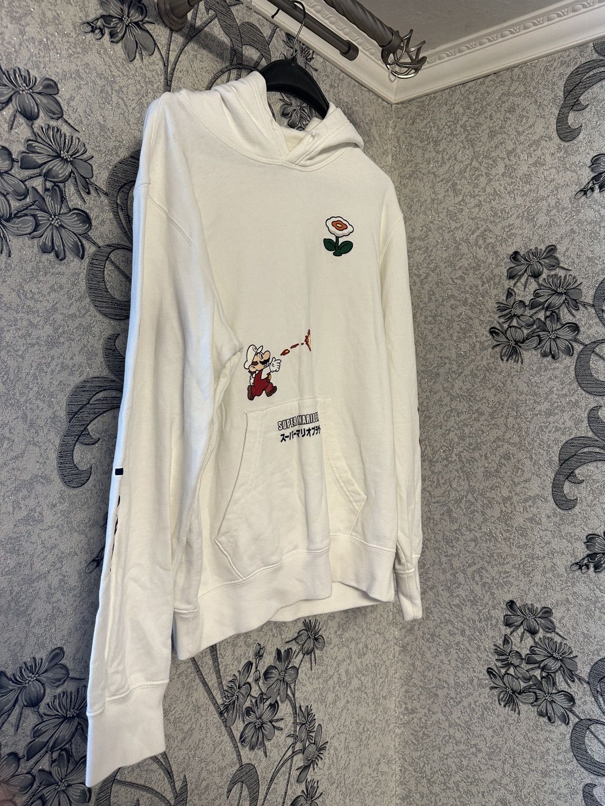Champion Champion × Super Mario Hoodie Big Logo Rare Size US S / EU 44-46 / 1 - 2 Thumbnail