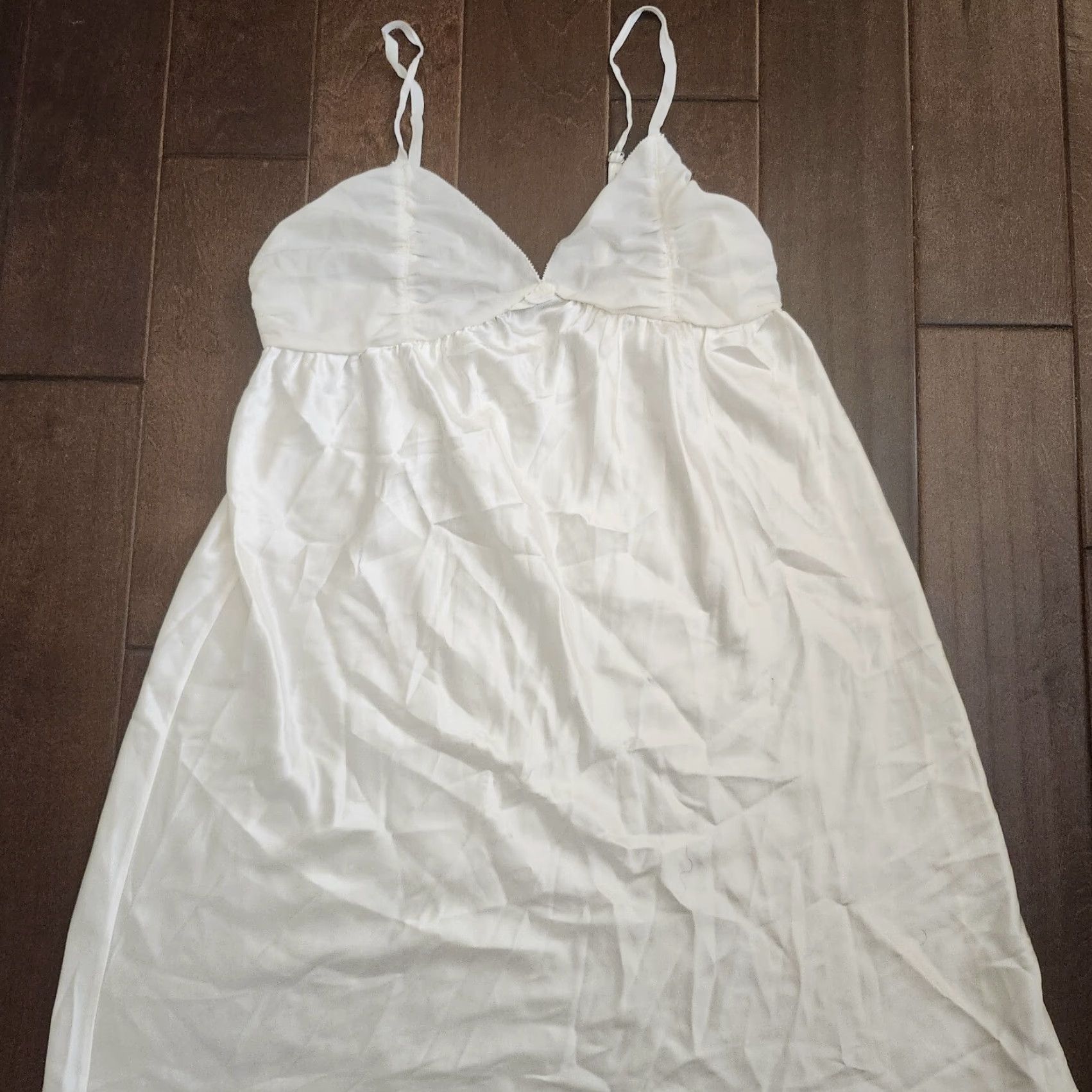 Vera Wang Vera Wang Dress Women's Nightgown Top - Size M White Polyester Solid Classic Modern-Seasonal Nightwear (Intimates & Sleep) Size M / US 6-8 / IT 42-44 - 3 Thumbnail
