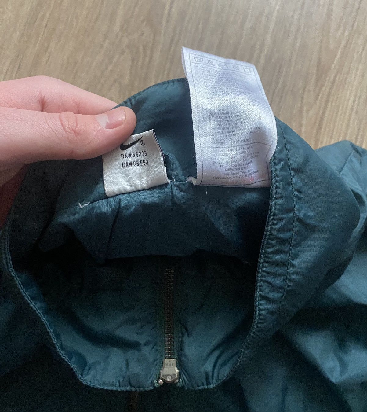 Nike × Vintage Vintage Nike 90’s Y2K rare emerald windbreaker USA L Size US L / EU 52-54 / 3 - 11 Thumbnail
