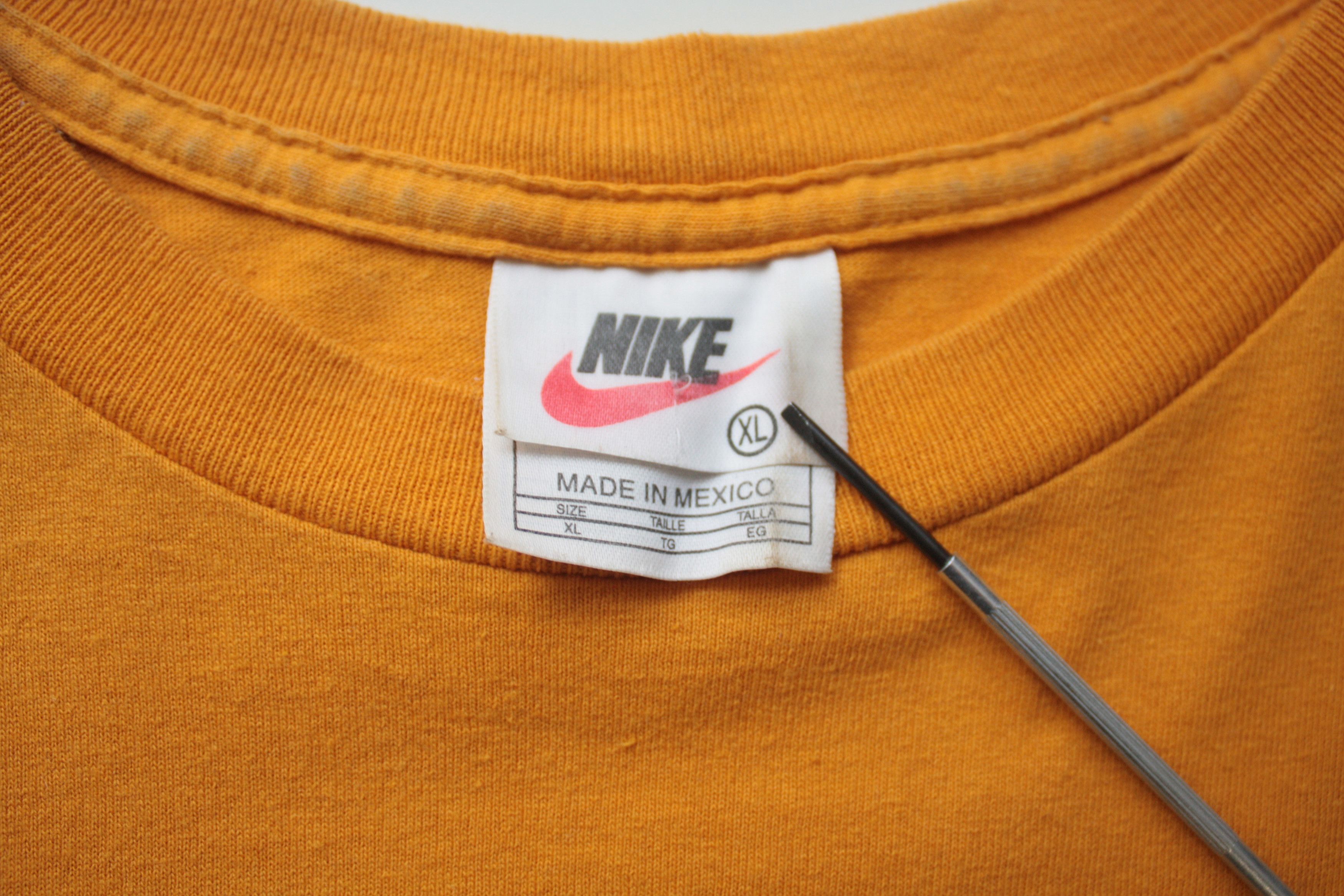 Nike Nike Vintage Yellow Swoosh Tee XL 90s Size US XL / EU 56 / 4 - 7 Thumbnail