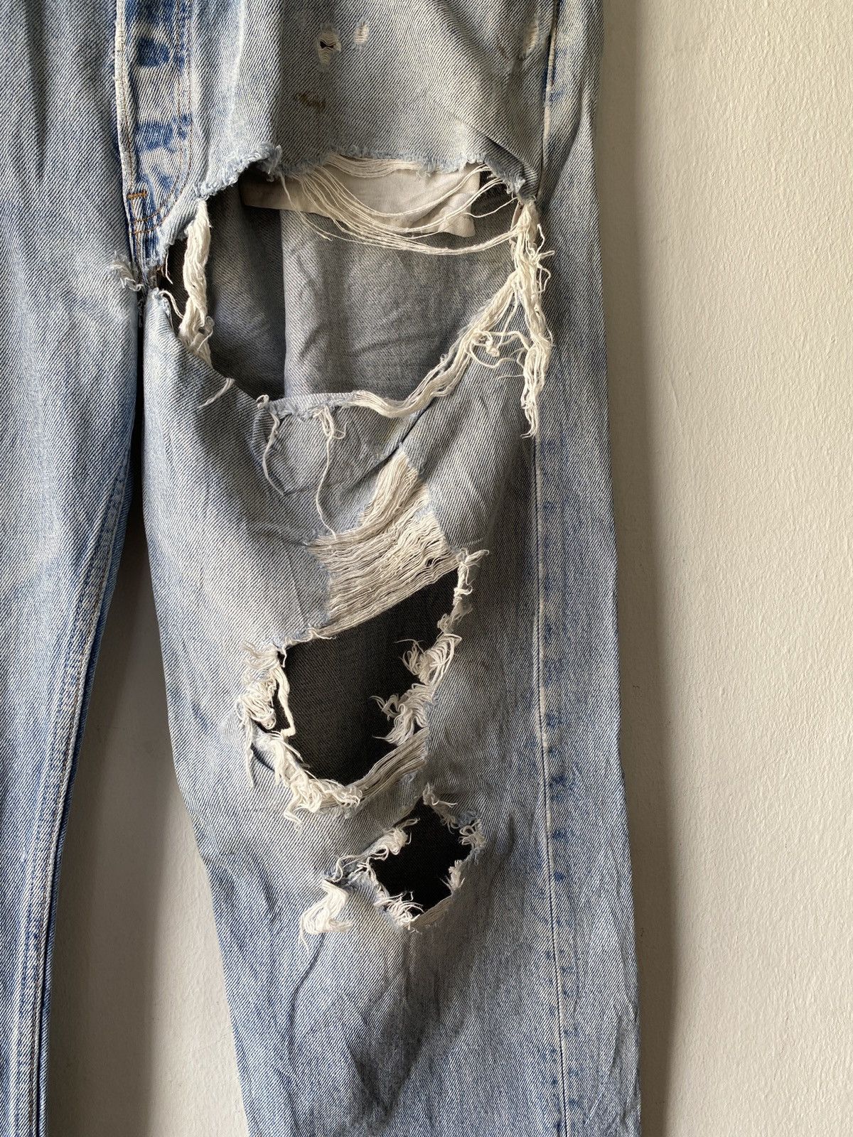 Levi's Vintage 90s Levi’s 501 Distressed Trashed Denim Size US 35 - 7 Thumbnail