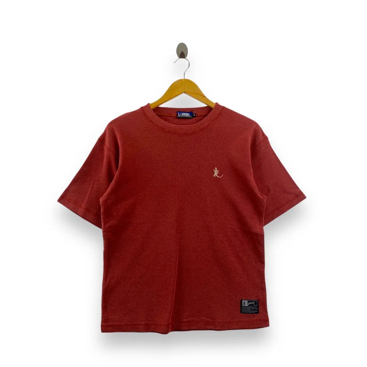 Vintage Vintage LARKINS USA OUTDOOR Tee Shirt Top Embossed Logo Size US M / EU 48-50 / 2 - 1 Thumbnail