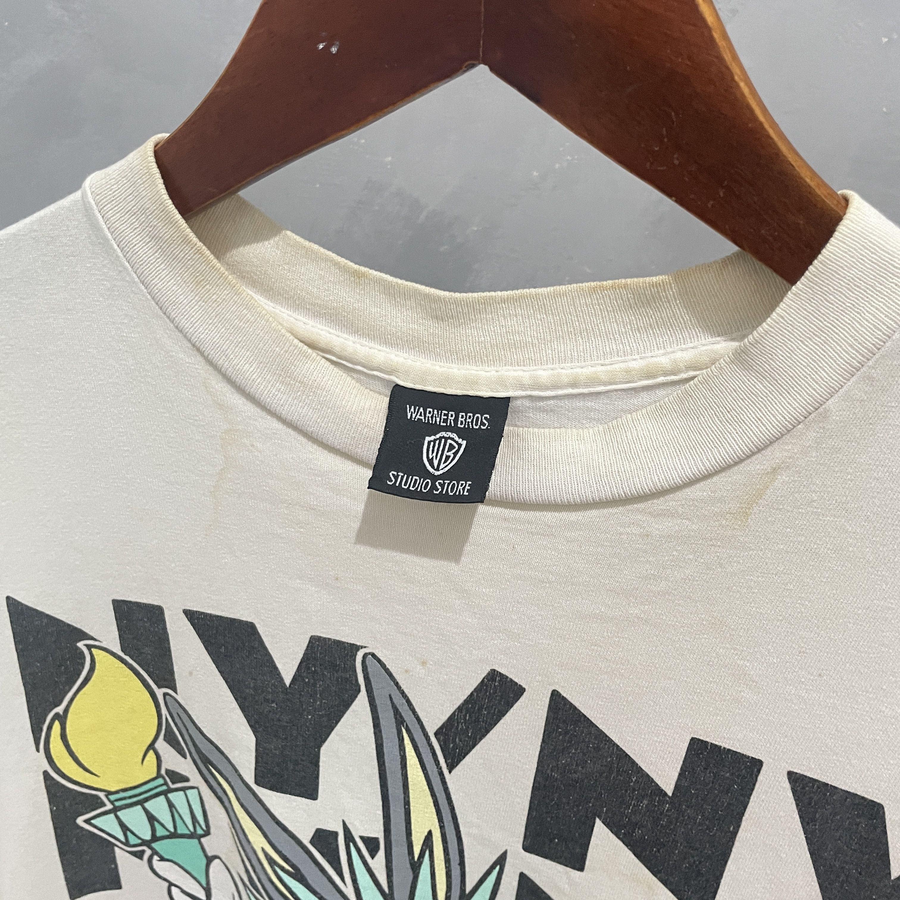 Vintage Rare Vintage 90s Bugs Bunny Statue Of Liberty NY T Shirt Size US M / EU 48-50 / 2 - 2 Thumbnail