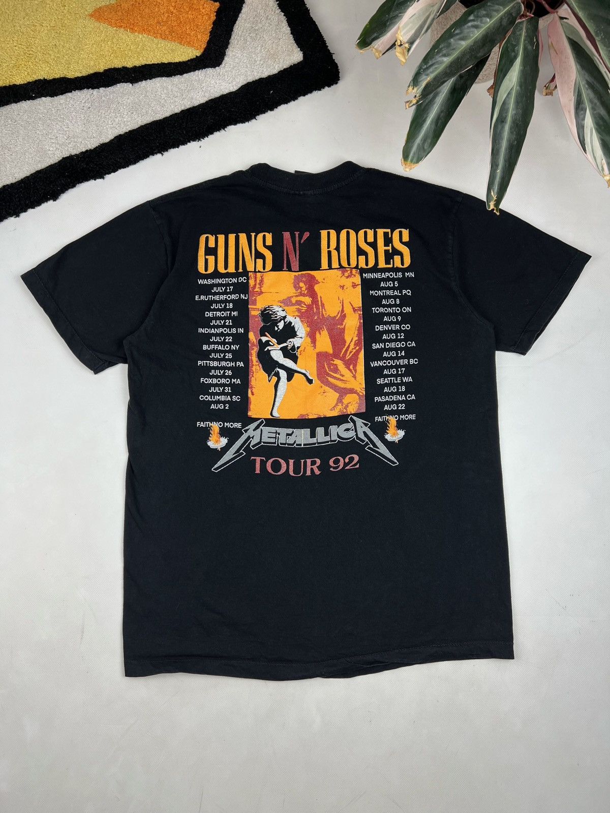 Band Tees × Vintage Vintage Guns N Roses ‘Use Your Illusion 2’ Metallica T-Shirt Size US L / EU 52-54 / 3 - 2 Thumbnail