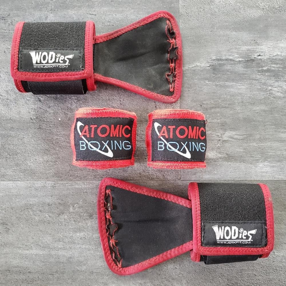 Designer Black Red WODies Grip | Boxing Wrap Bundle Size ONE SIZE - 1 Thumbnail