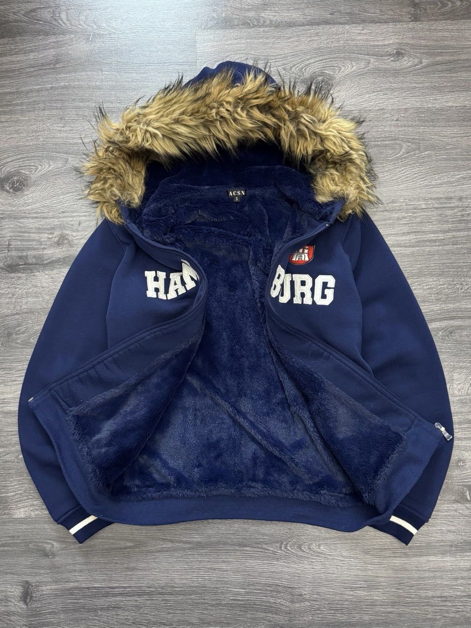 Vintage Vintage Y2K Hamburg Germany Zip Hoodie Faux Fur Mohair Size US S / EU 44-46 / 1 - 3 Thumbnail