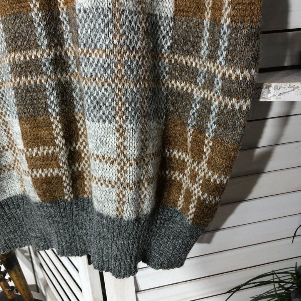 Vintage wool blend grandpa vest tan gray plaid knit V neck Sz XL Size US XL / EU 56 / 4 - 7 Thumbnail