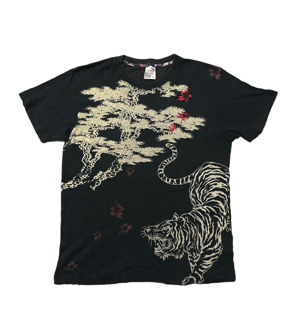 Japanese Brand sukajan tiger fight overprint tee Size US L / EU 52-54 / 3 - 8 Thumbnail