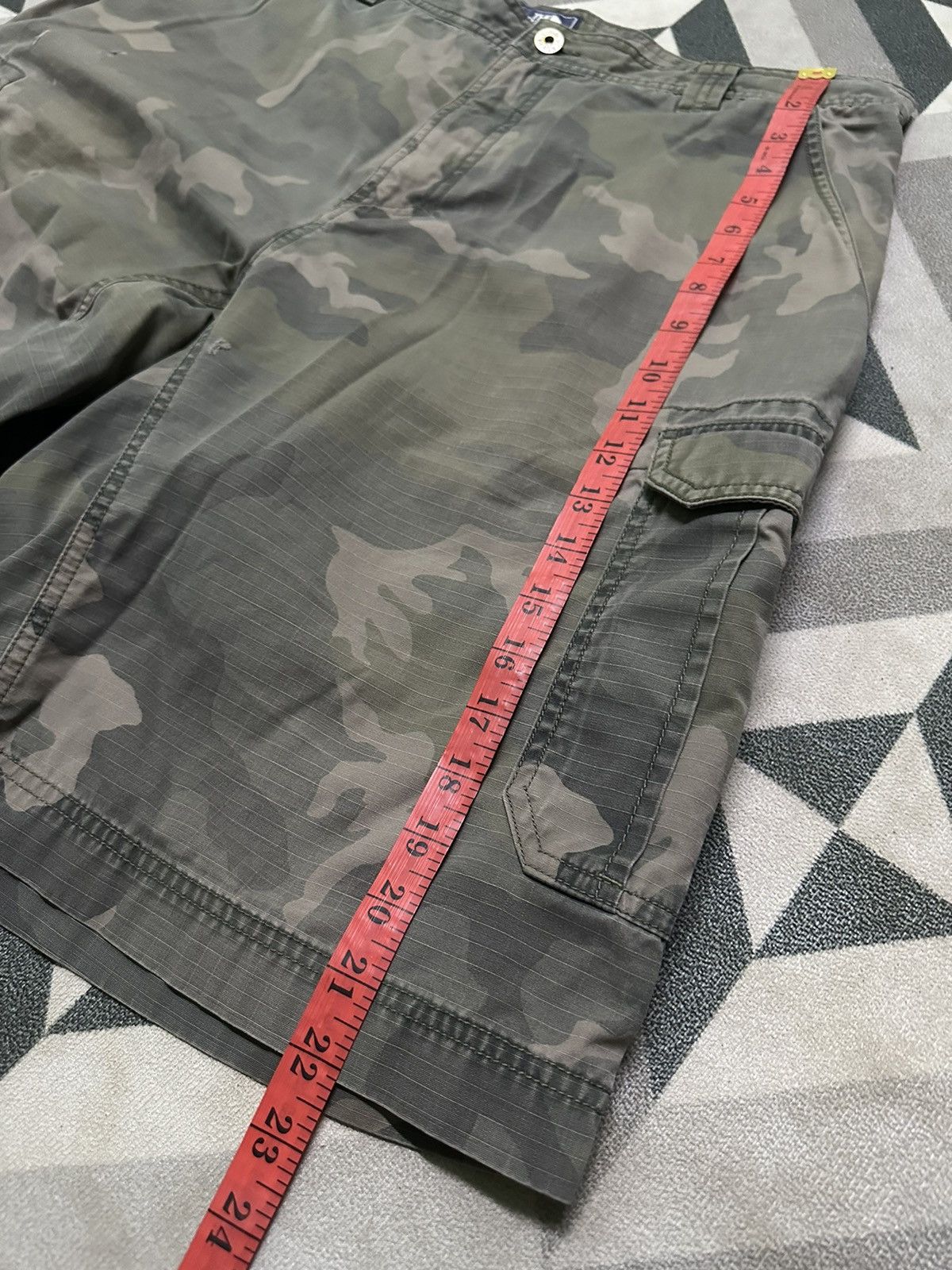 The North Face The north face camo cargo short pants Size US 34 / EU 50 - 10 Thumbnail