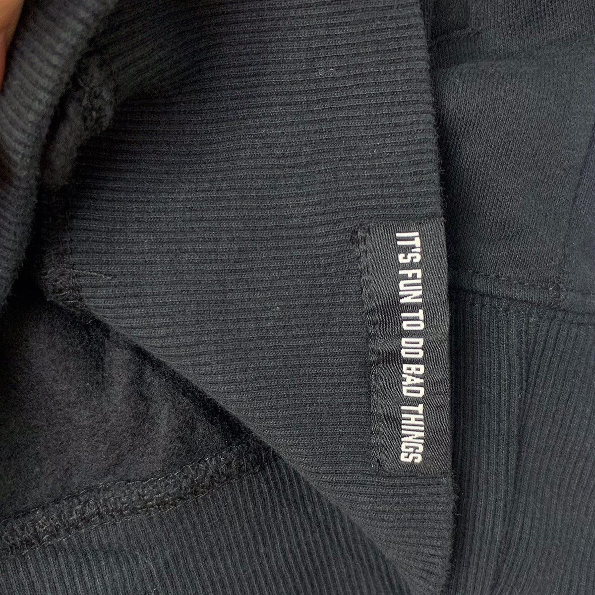 Vintage HOODRAT STUFF Small Embroidered Logo Black Sweatshirt Size US S / EU 44-46 / 1 - 5 Thumbnail