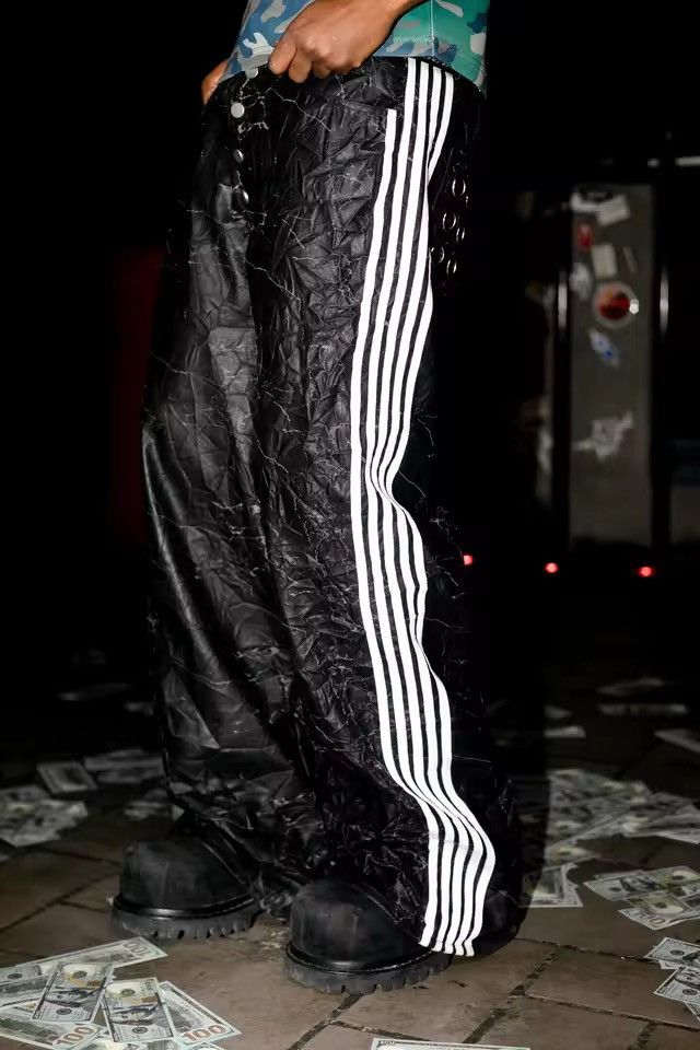 Japanese Brand Y2K Distressed PU Leather Track Pants -Baggy Stripe Wide Leg Size US 30 / EU 46 - 2 Thumbnail