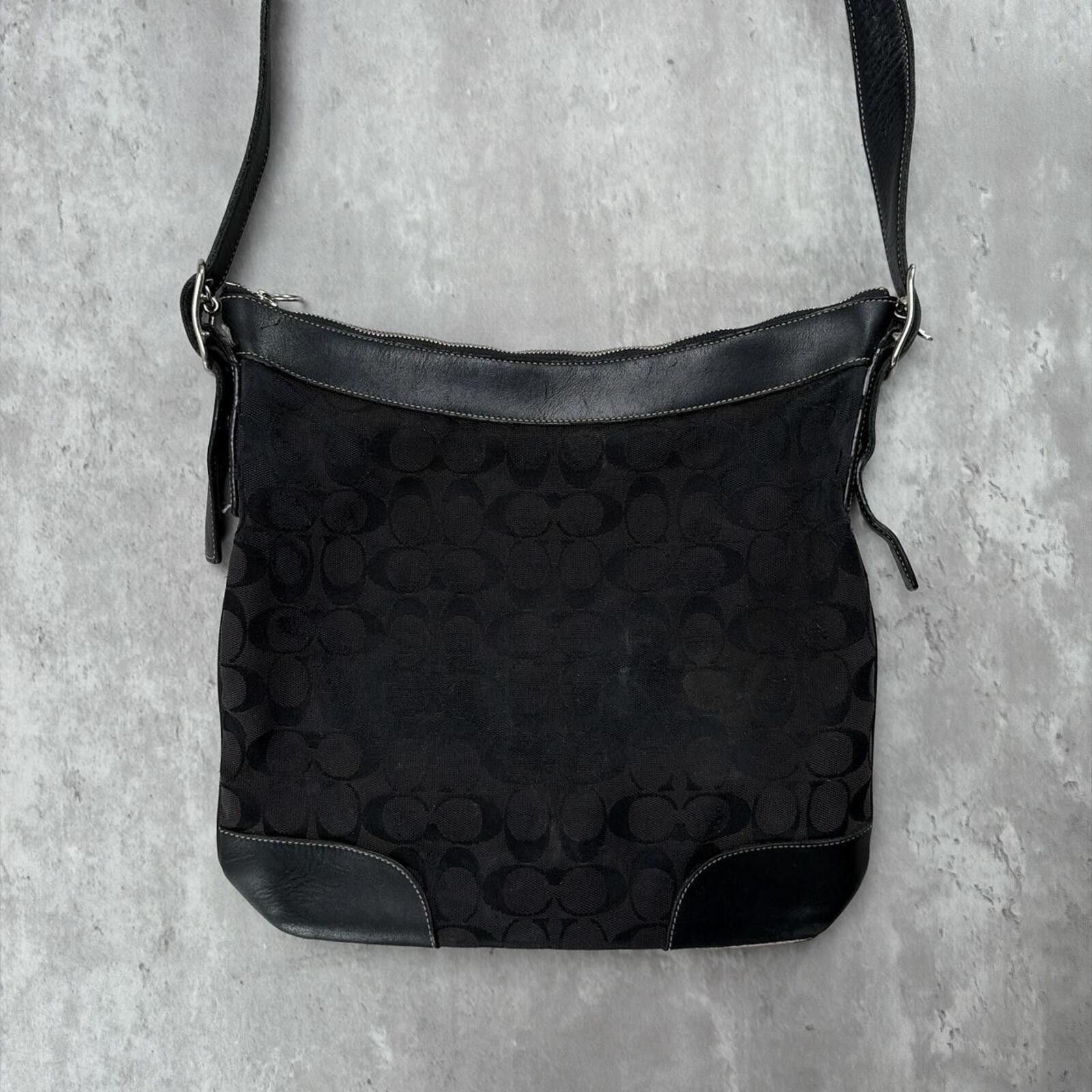 Coach Vintage Y2K Coach Black Signature Jacquard Hobo Shoulder Bag Size ONE SIZE - 3 Thumbnail