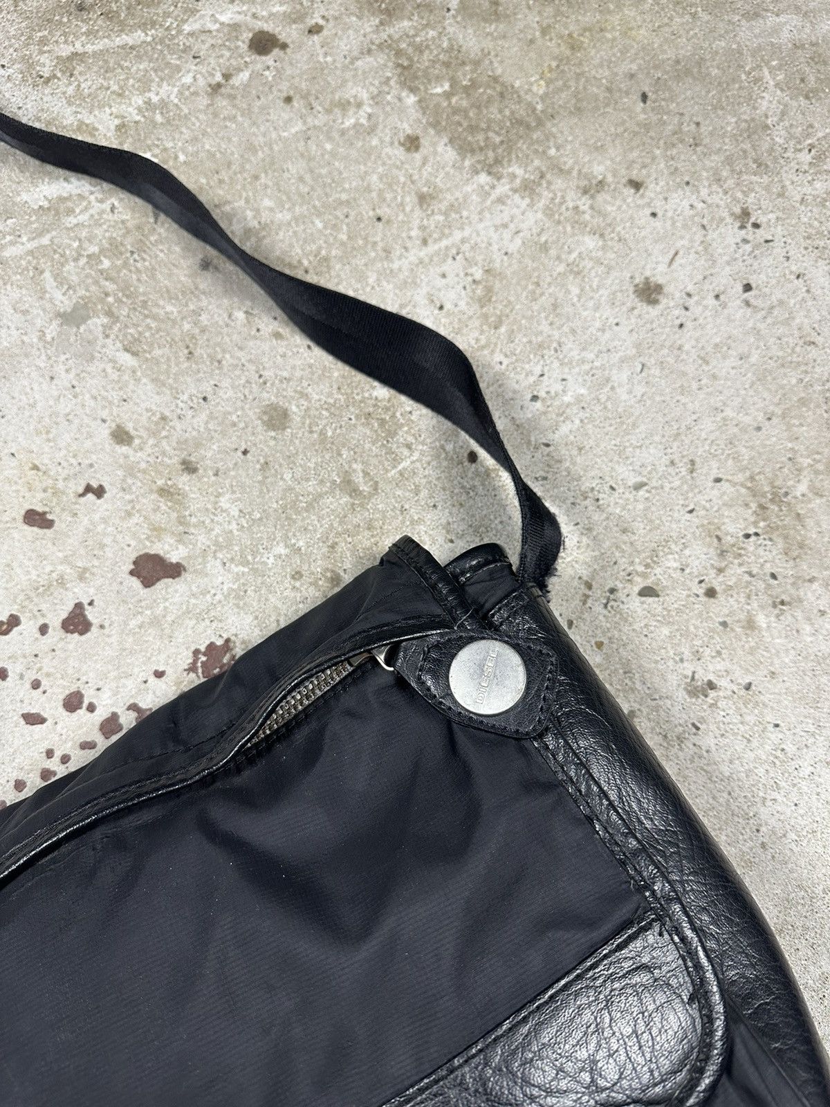 Diesel Vintage Y2K Diesel Black Shoulder Messenger Bag Size ONE SIZE - 6 Thumbnail