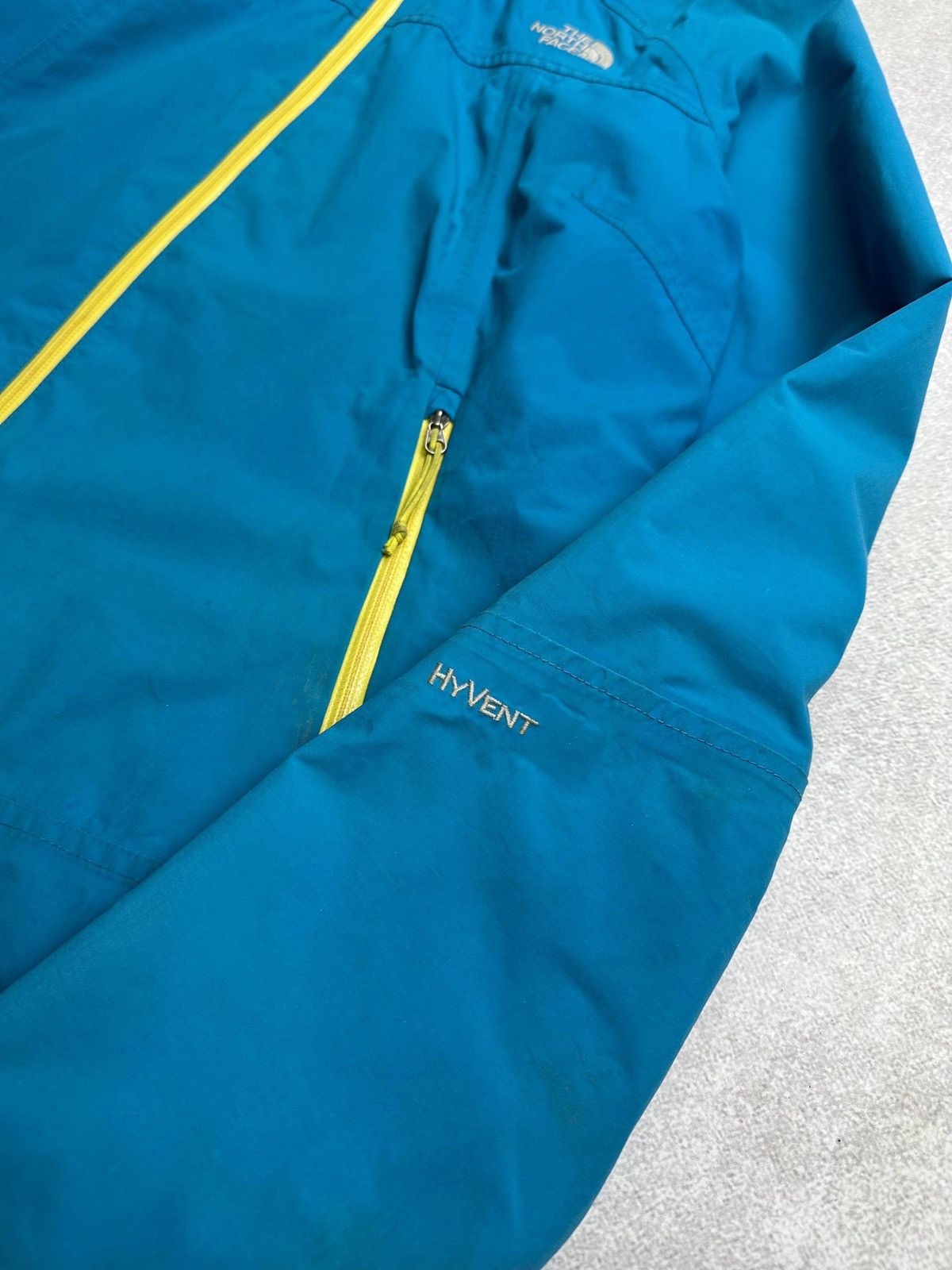 The North Face Vintage The North Face Hyvent Womans Jacket L Size L / US 10 / IT 46 - 13 Thumbnail