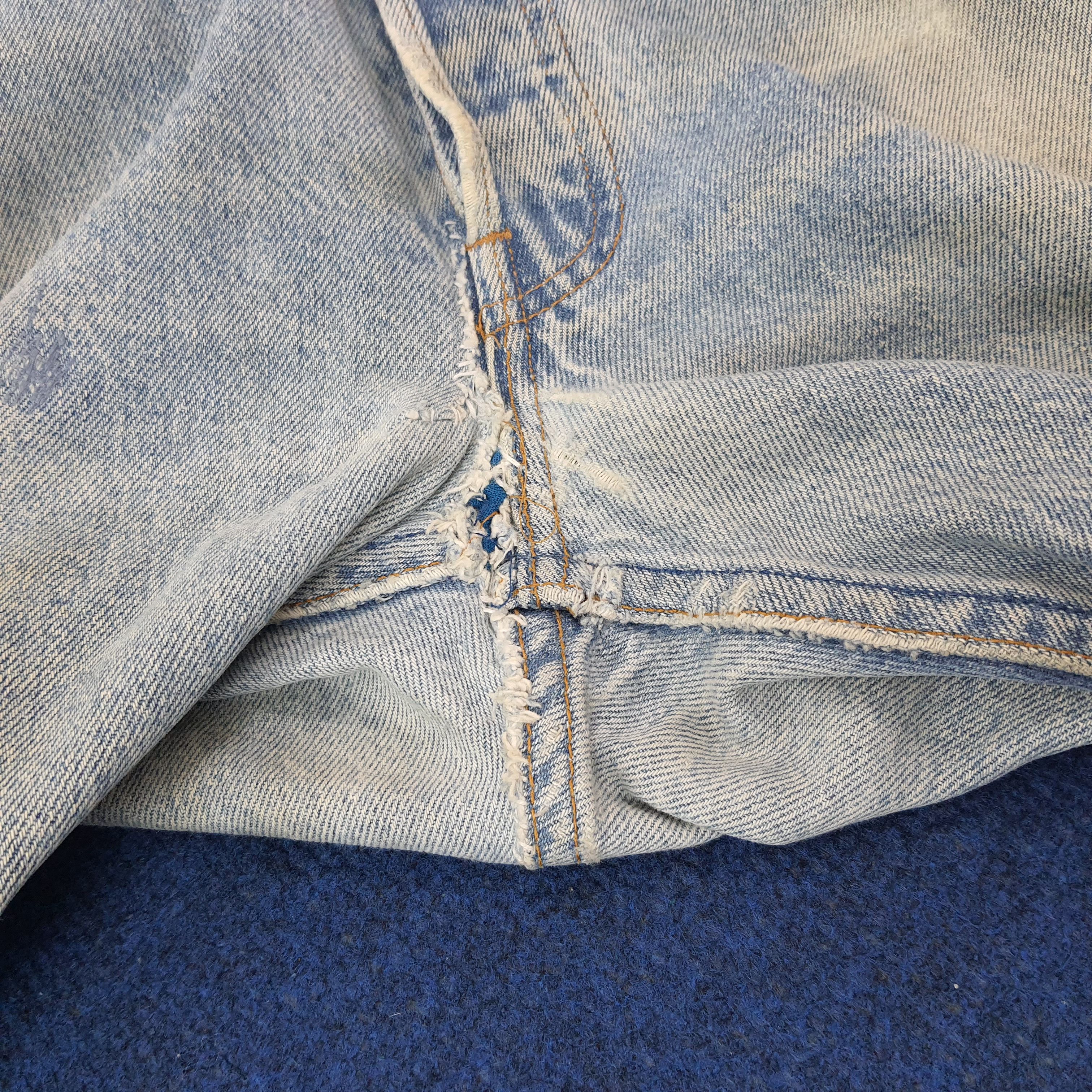 Levi's Vintage Levi's 501 Denim Distressed Style Jeans C252N18 Size US 31 - 15 Thumbnail