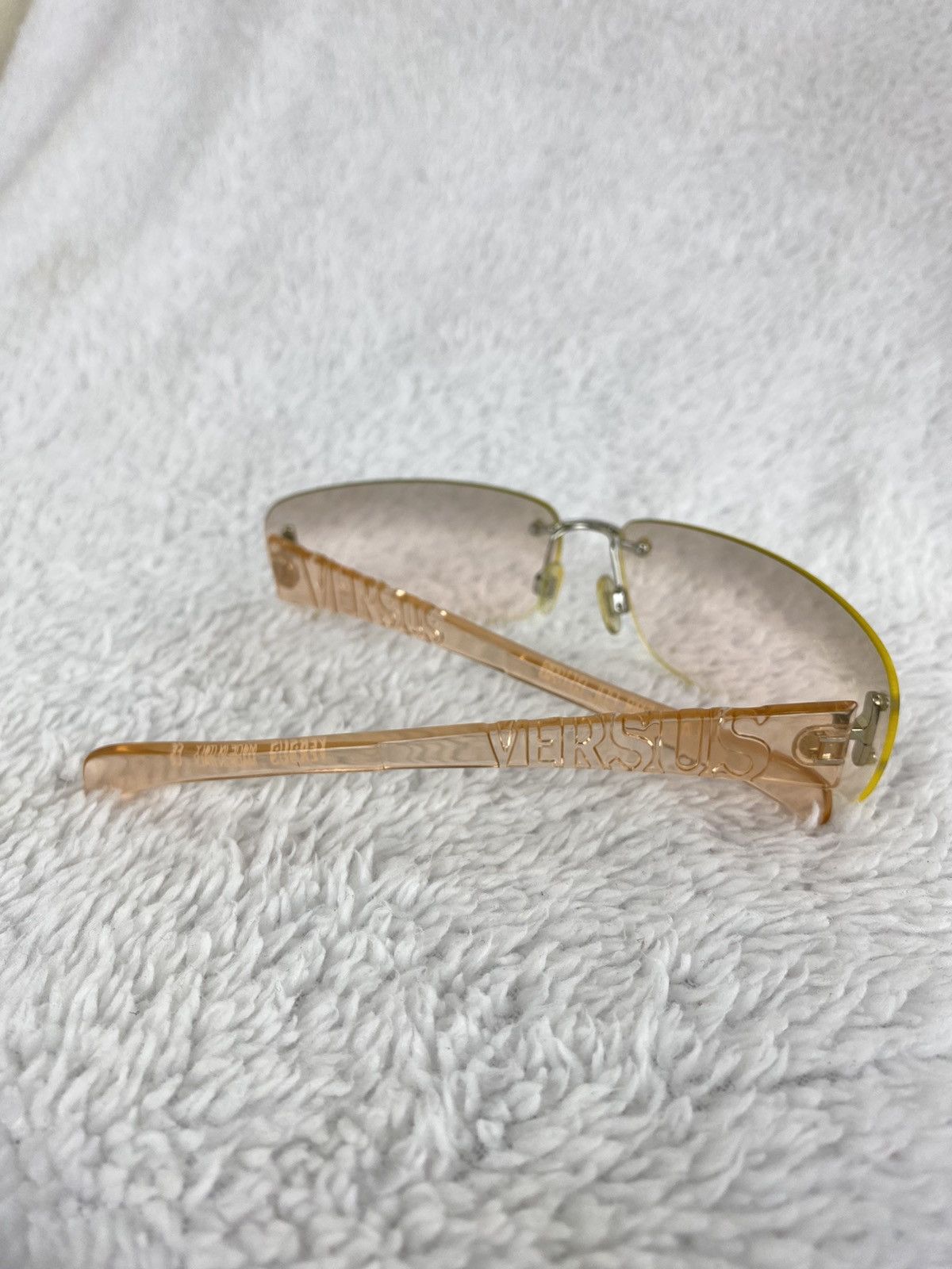 Versus 🔥RARE🔥 Vintage 90s VERSUS by VERSACE Peach Sunglasses Size ONE SIZE - 1 Thumbnail