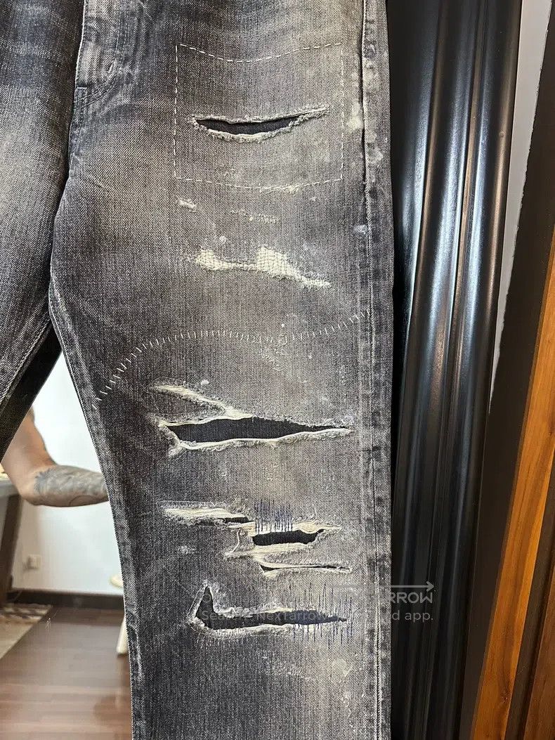 Neighborhood Neighborhood size L Scratched Destroyed Washed Cow King Size US 27 - 4 Thumbnail