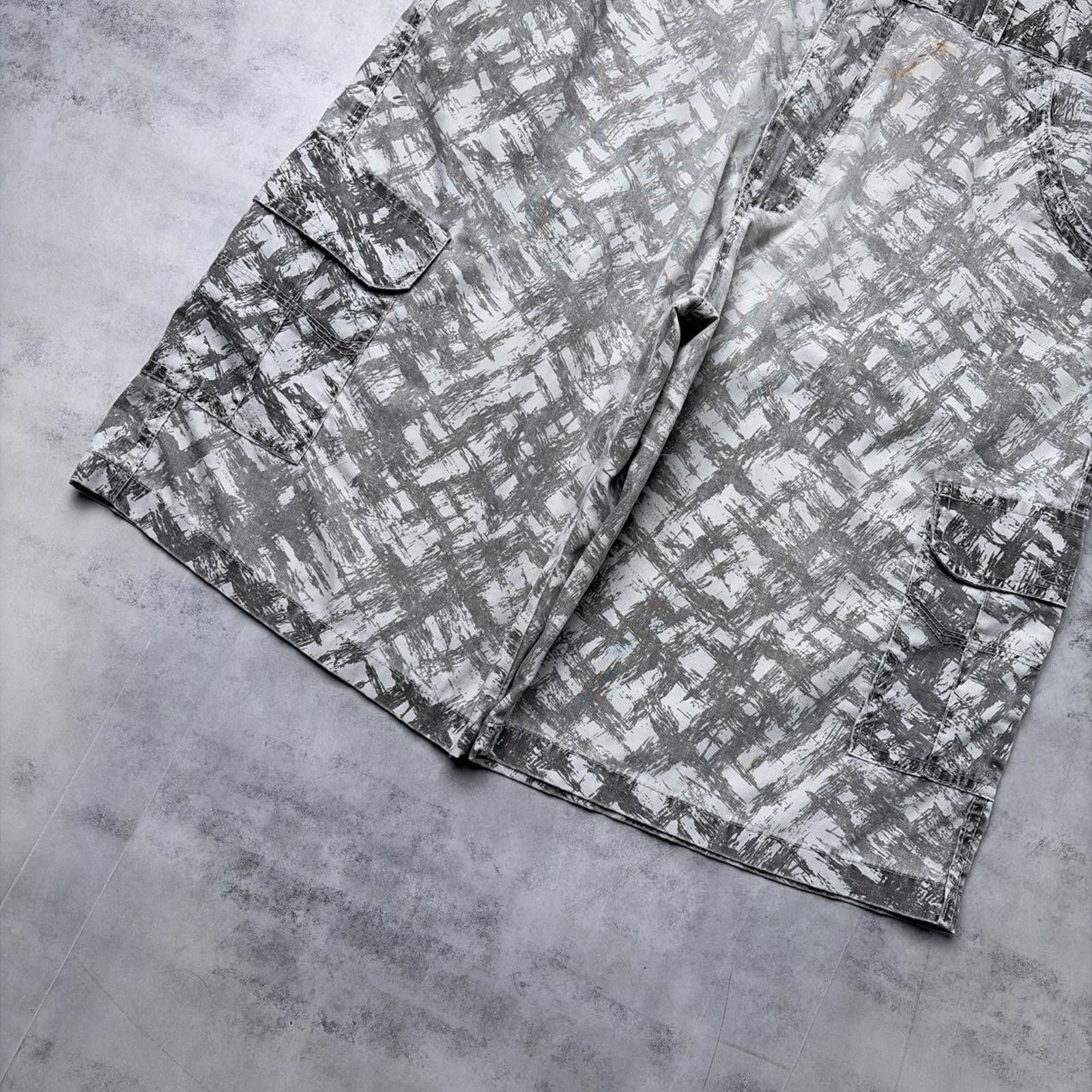 Other Y2K Grey Usted By Me Grunge Cami Skater Cargo Shorts Size US 38 / EU 54 - 3 Thumbnail
