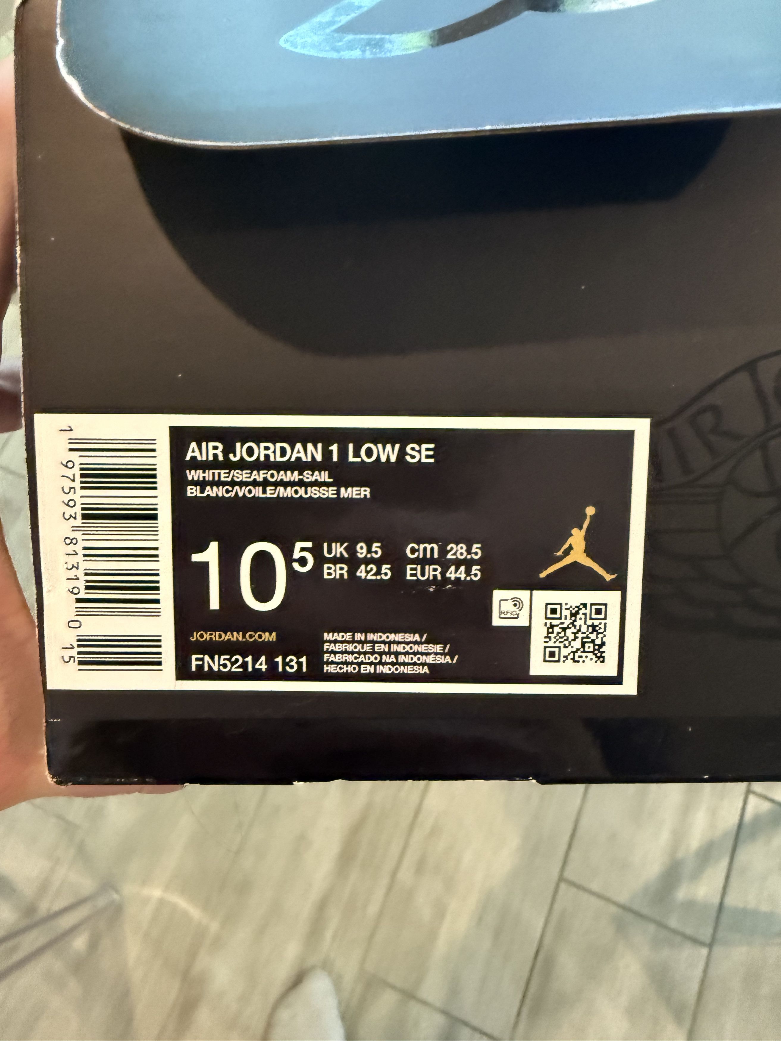 Nike Air Jordan 1 Low SE White/Seafoam Sail Size US 10.5 / EU 43-44 - 6 Thumbnail