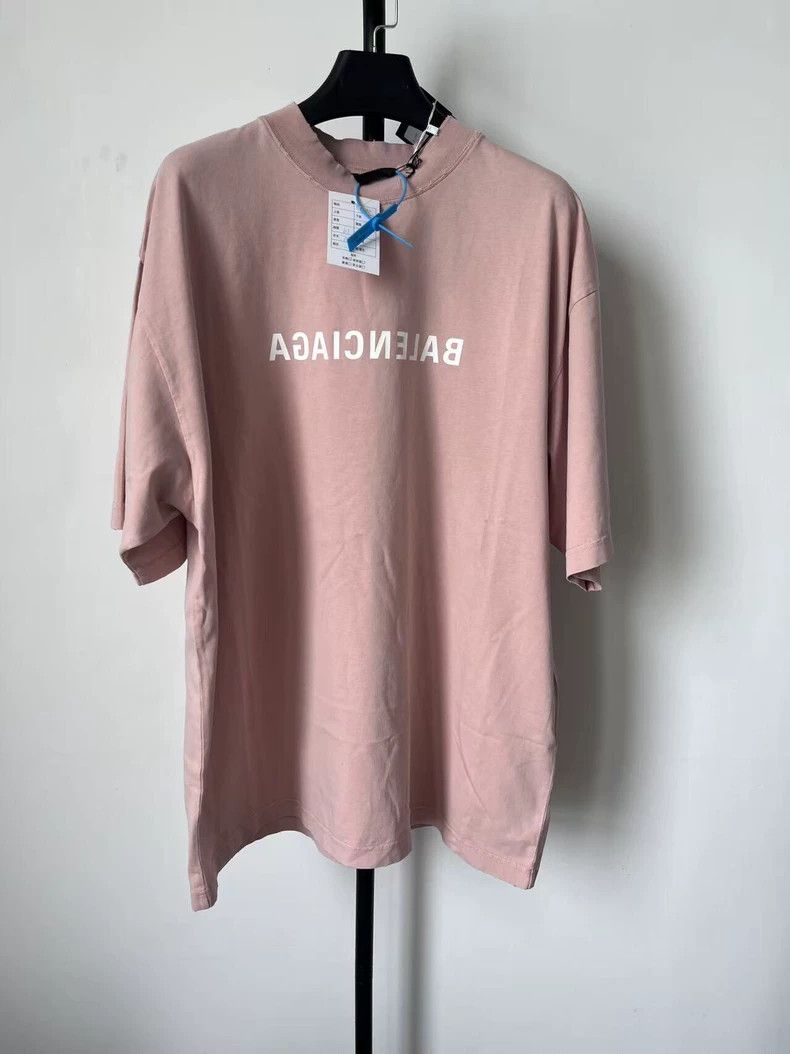 Balenciaga Balenciaga Monogrammed Crew Neck Pullover Short Sleeve Dro Size M / US 6-8 / IT 42-44 - 1 Thumbnail