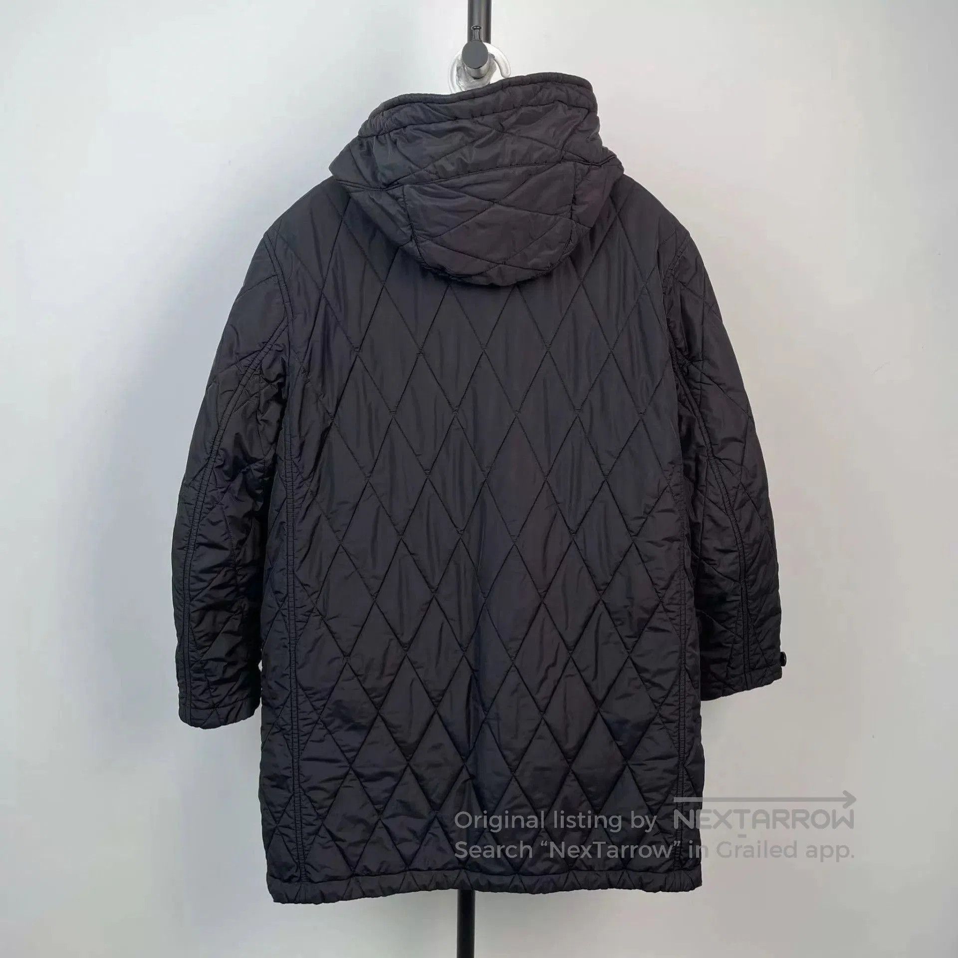 Burberry Quilted Hooded Jacket. Size US S / EU 44-46 / 1 - 2 Thumbnail