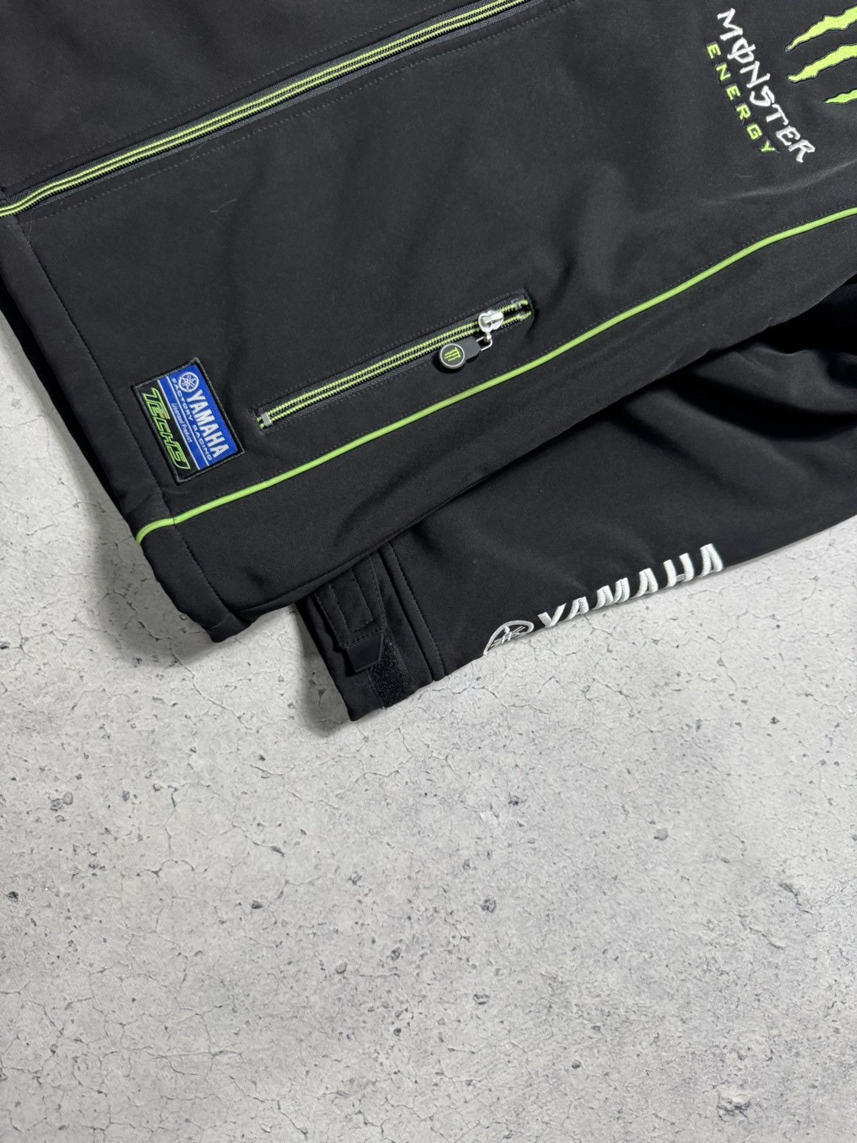 Yamaha Yamaha Monster Energy Soft-Shell Racing Jacket Vintage Size US S / EU 44-46 / 1 - 3 Thumbnail
