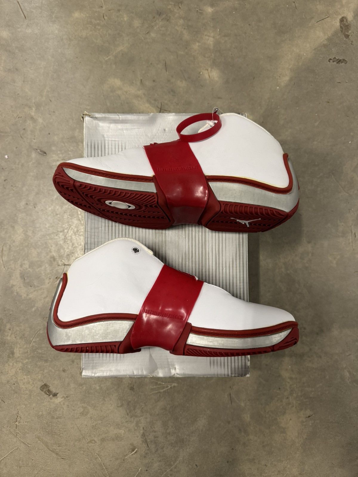 Jordan Brand Jordan Jumpman Team FBI White Varsity Red Size 11 Size US 11 / EU 44 - 3 Thumbnail