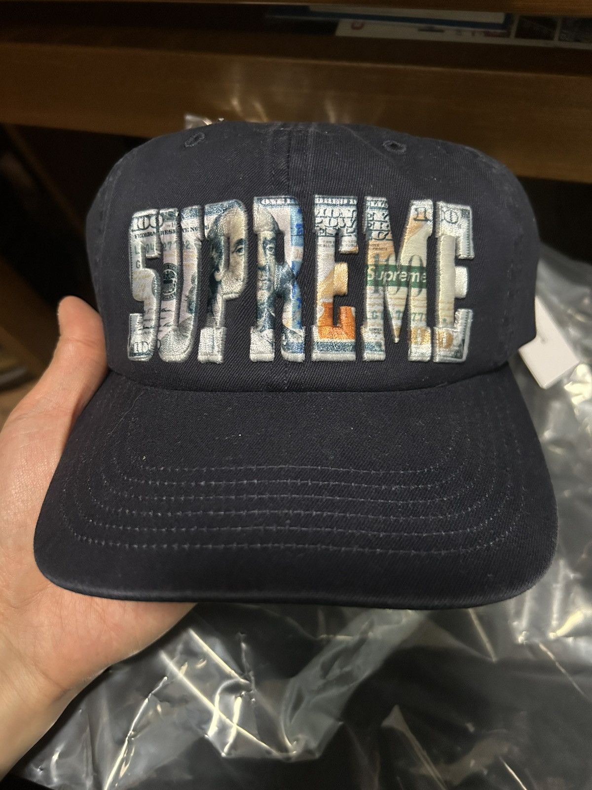 Supreme Supreme SS26 WEEK 1 Embroidered Money Logo 6-Panel Size ONE SIZE - 9 Thumbnail