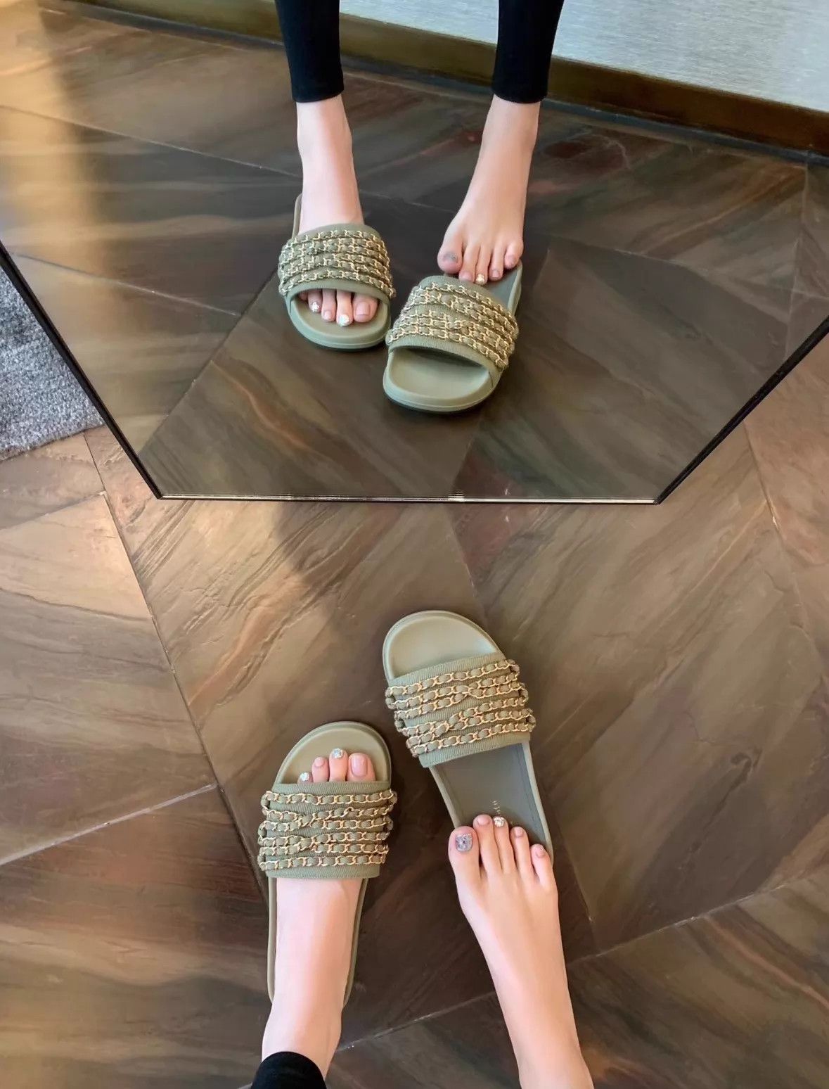Chanel Chanel Cactus Green DC Chain Slippers 38(37.5-38) 98N Size US 7.5 / IT 37.5 - 5 Thumbnail