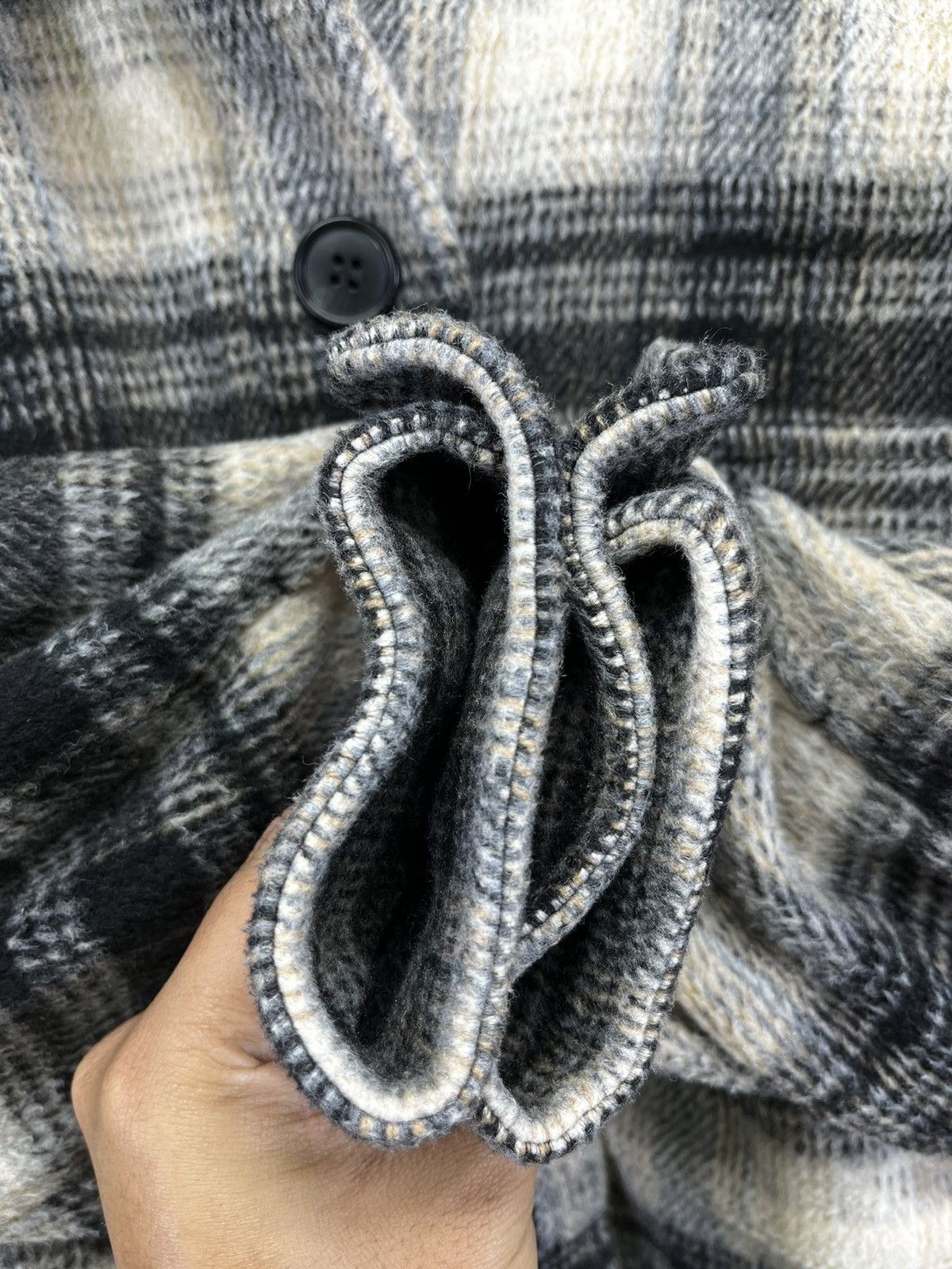 Japanese Brand Uniqlo: C by Clare Waight Keller Shadow Plaid Flannel Jacket Size S / US 4 / IT 40 - 10 Thumbnail