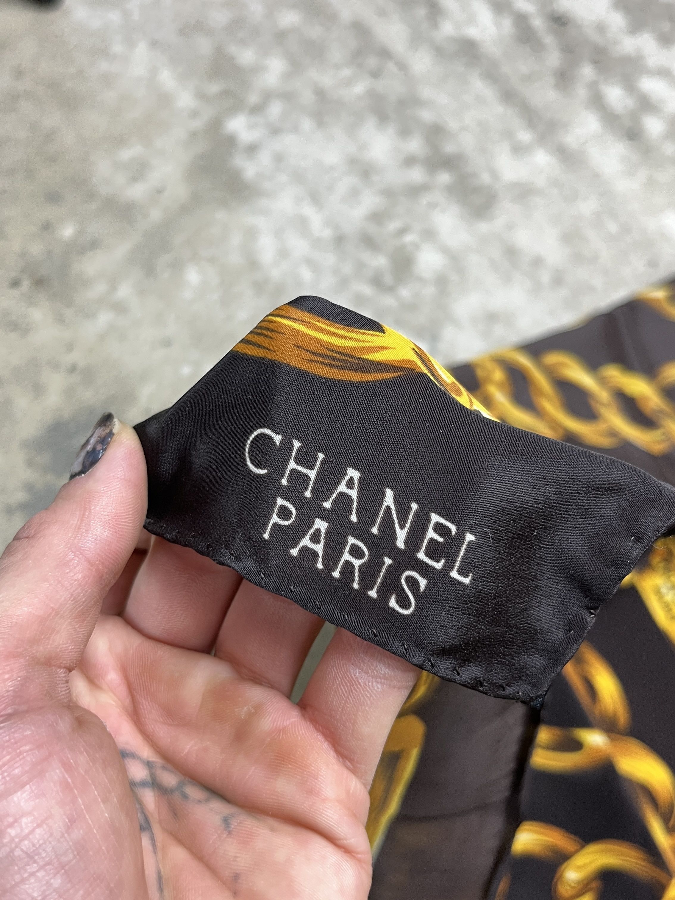 Chanel CHANEL GOLD CHAIN PRINT SILK SCARF - № 4517 Size ONE SIZE - 3 Thumbnail