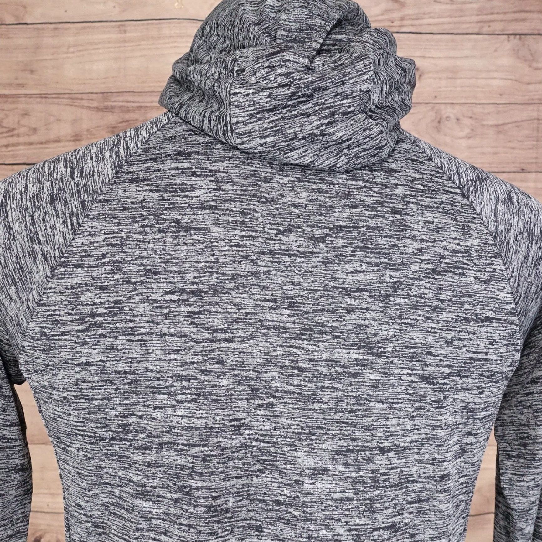 Under Armour Under Armour Hoodie Women M Gray HeatGear Performance Heather Pullover ULINE LightWeight Moisture Wicking Raglan Sleeve Size US M / EU 48-50 / 2 - 6 Thumbnail