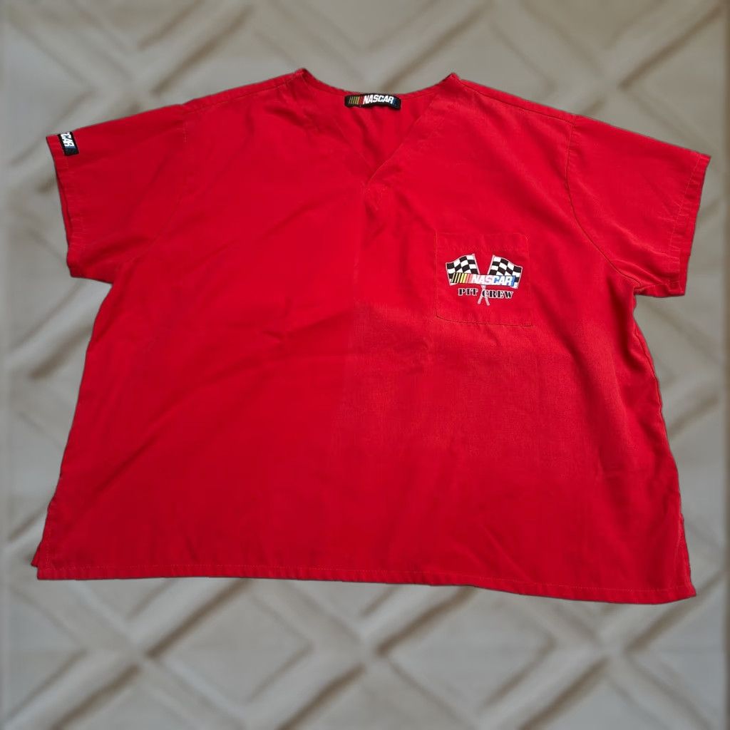 NASCAR VINTAGE Nascar T-Shirt Mens 3XL Red V-Neck Short Sleeve Car Sports Shirt Size US XXL / EU 58 / 5 - 1 Thumbnail