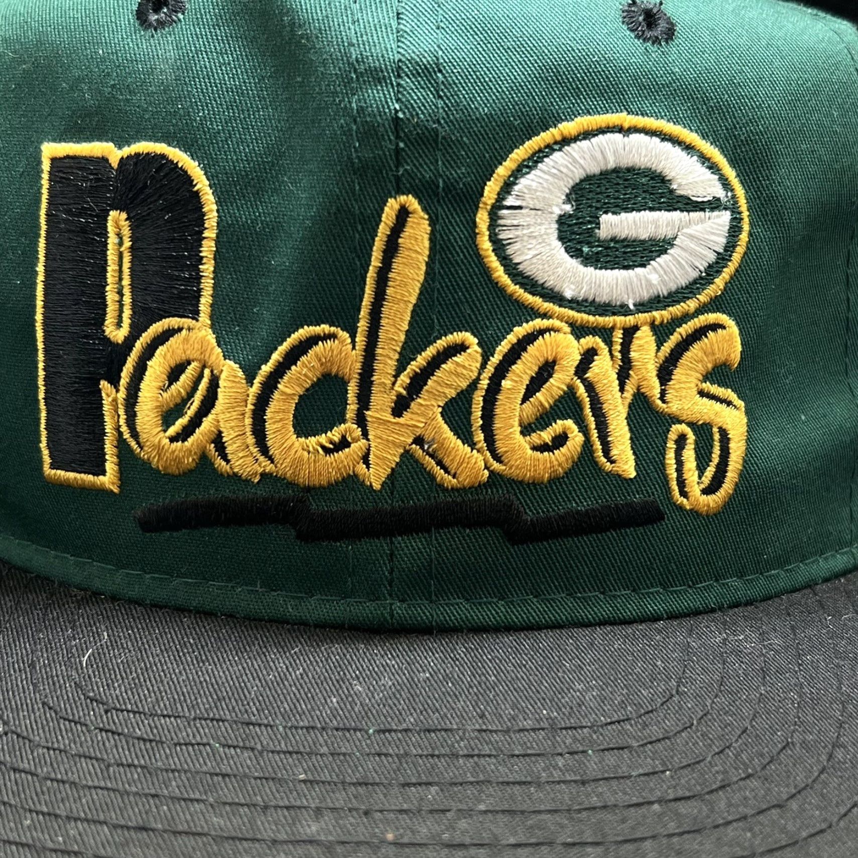 NFL VINTAGE GCC NFL Green Bay Packers Logo Snapback Hat 90s Hat Cap Mens One Size Adjustable Green Cap Hat Size ONE SIZE - 2 Thumbnail