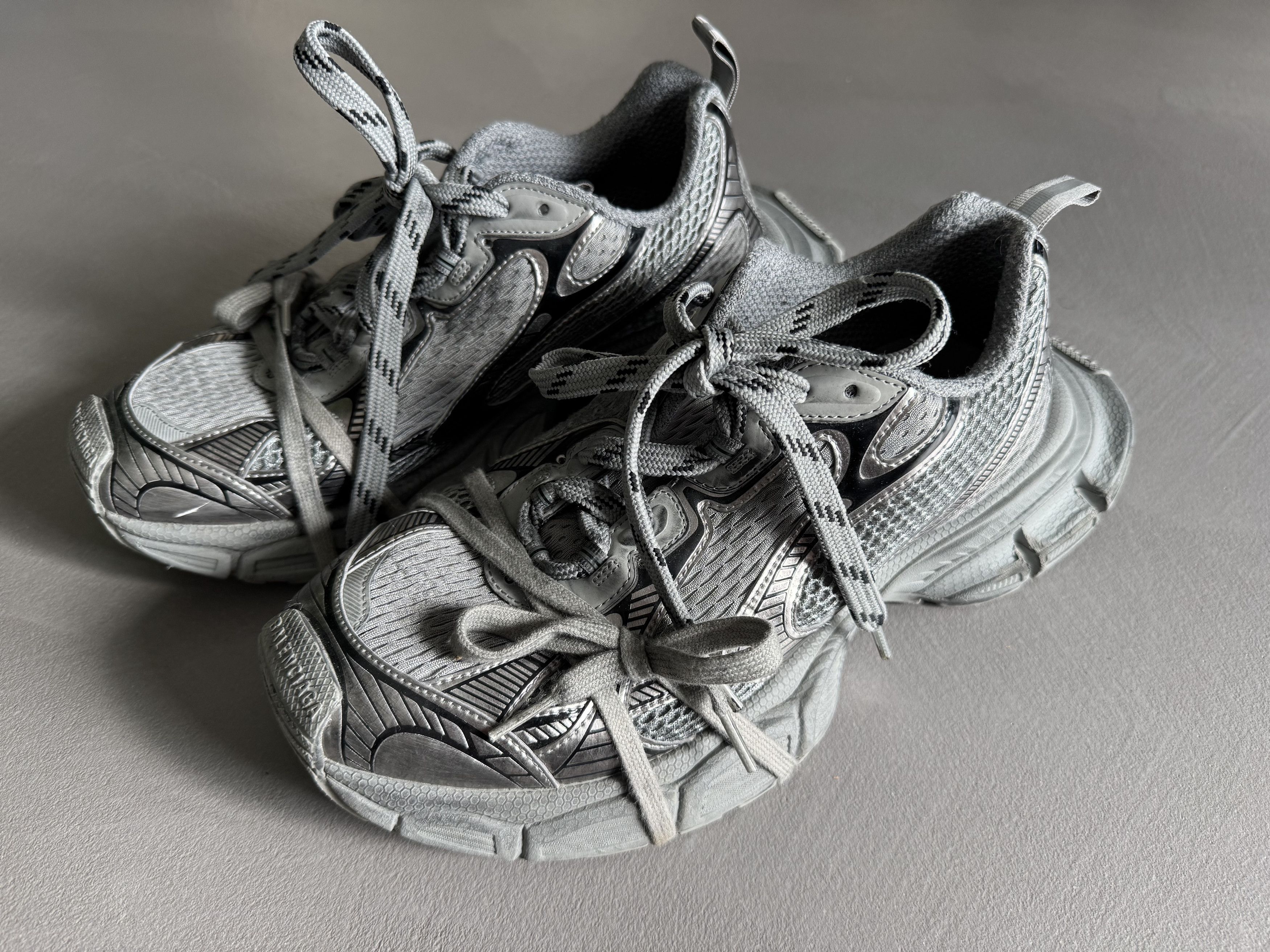Balenciaga Balenciaga 3XL Sneakers Grey Silver Size US 10 / EU 43 - 4 Thumbnail