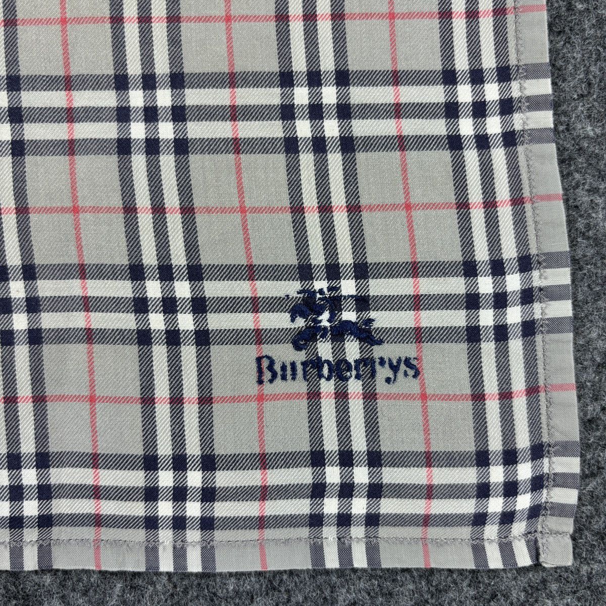 Burberry × Vintage Handkerchief # E015 # Bandana # Neckerchief Size ONE SIZE - 2 Thumbnail