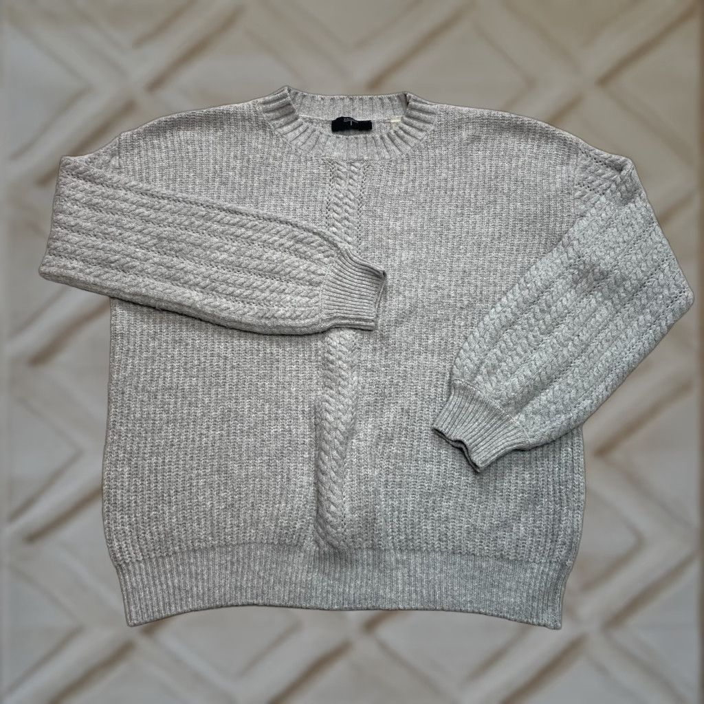 Vintage T Tahari Sweater Womens Small Gray Crew Knit Soft Pullover Solid Sweatshirt Size S / US 4 / IT 40 - 1 Thumbnail