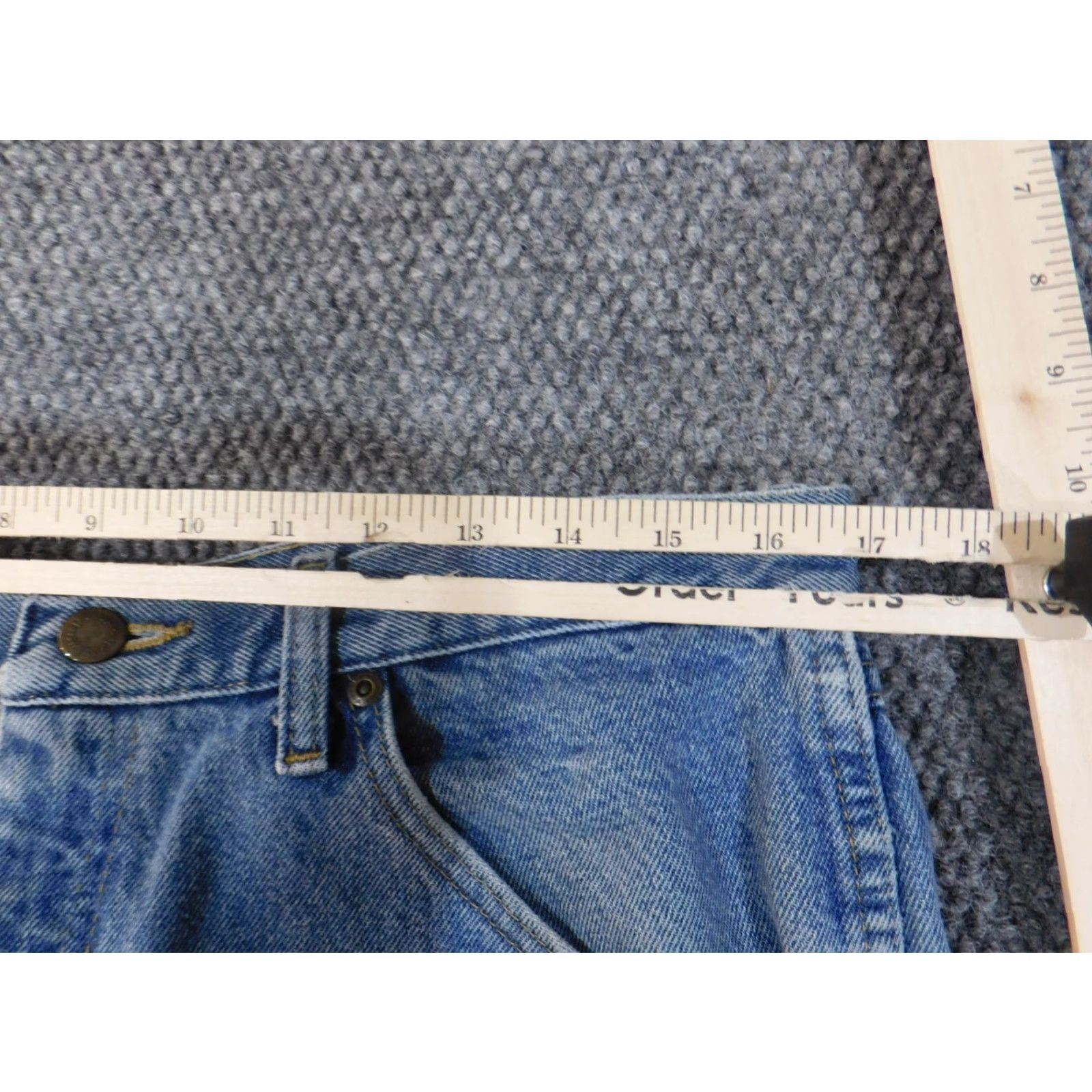 Wrangler Wrangler Jeans Mens 35x30 Blue Straight Regular Fit Workwear Authentics Denim Cotton Zip Pockets Cowboys Wrangler Size US 35 - 2 Thumbnail
