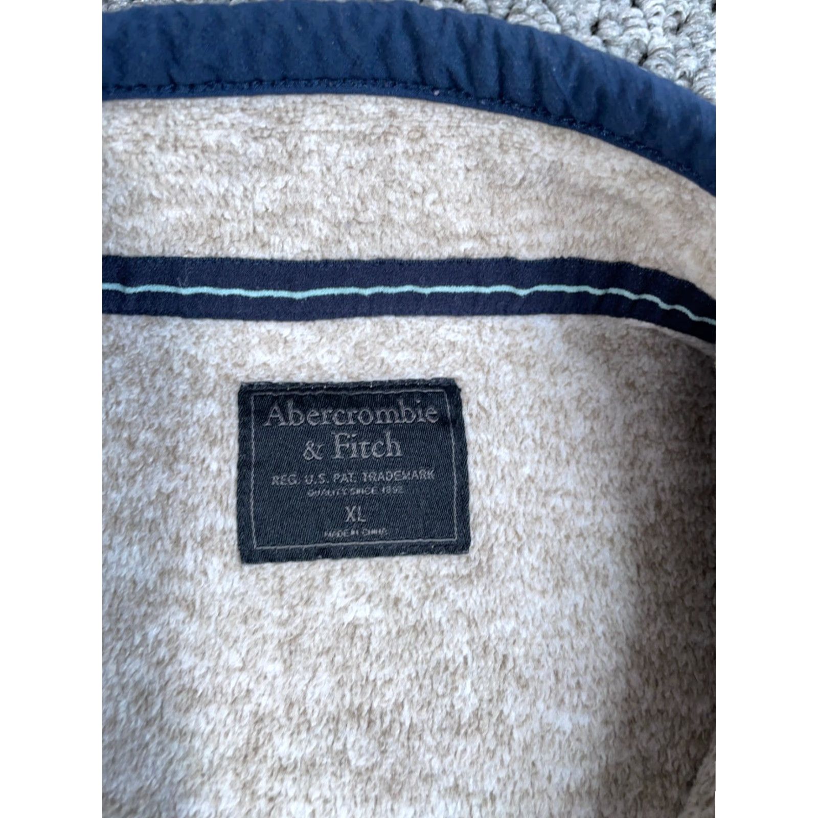 Abercrombie & Fitch Abercrombie & Fitch Zip Fleece Vest XL Beige Dark Blue Outdoor Hiking Size US XL / EU 56 / 4 - 3 Thumbnail