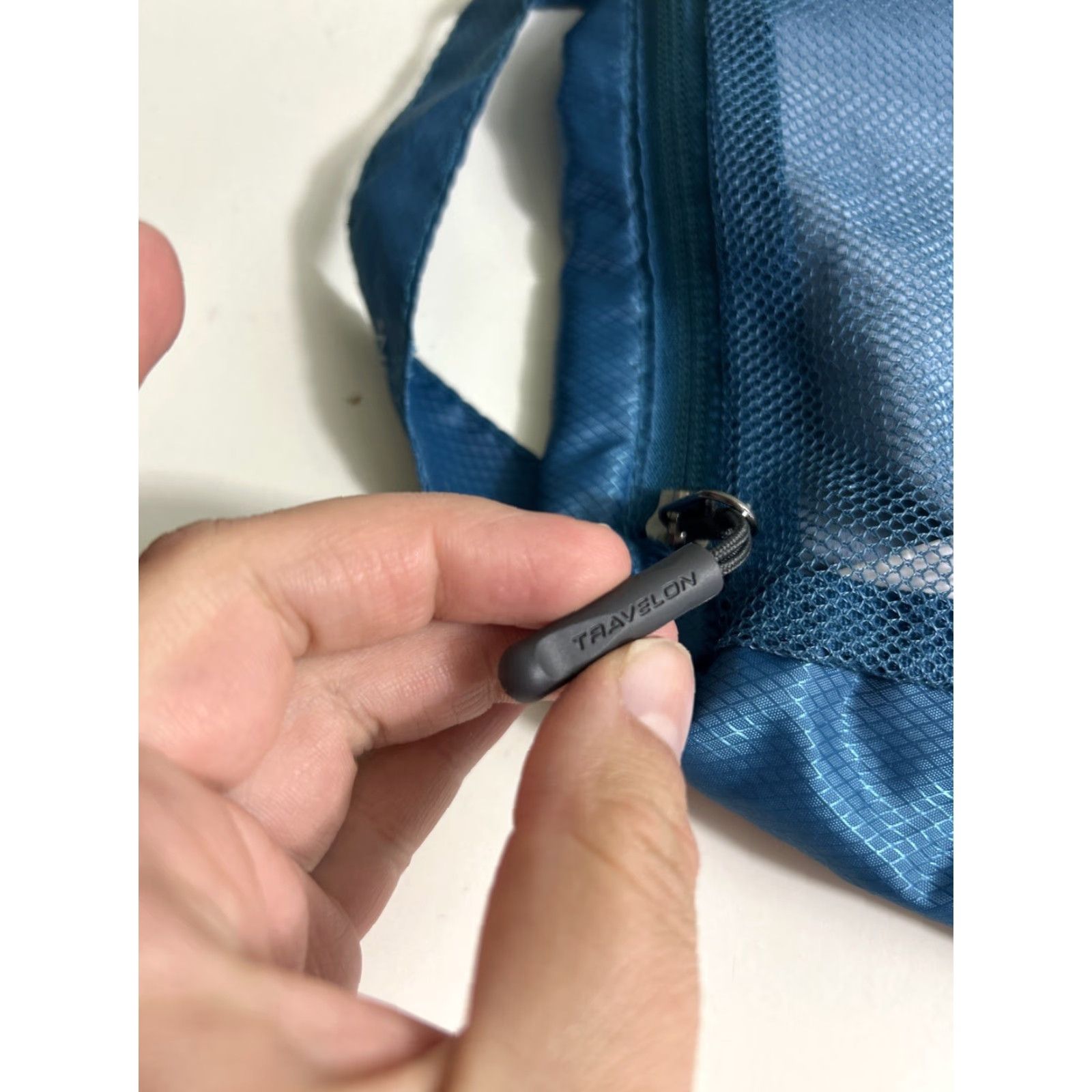 Vintage Travelon Blue Vented Small Clutch Bag for Women User: Travelon Blue Vented Small Clutch Bag for Women Size ONE SIZE - 5 Thumbnail