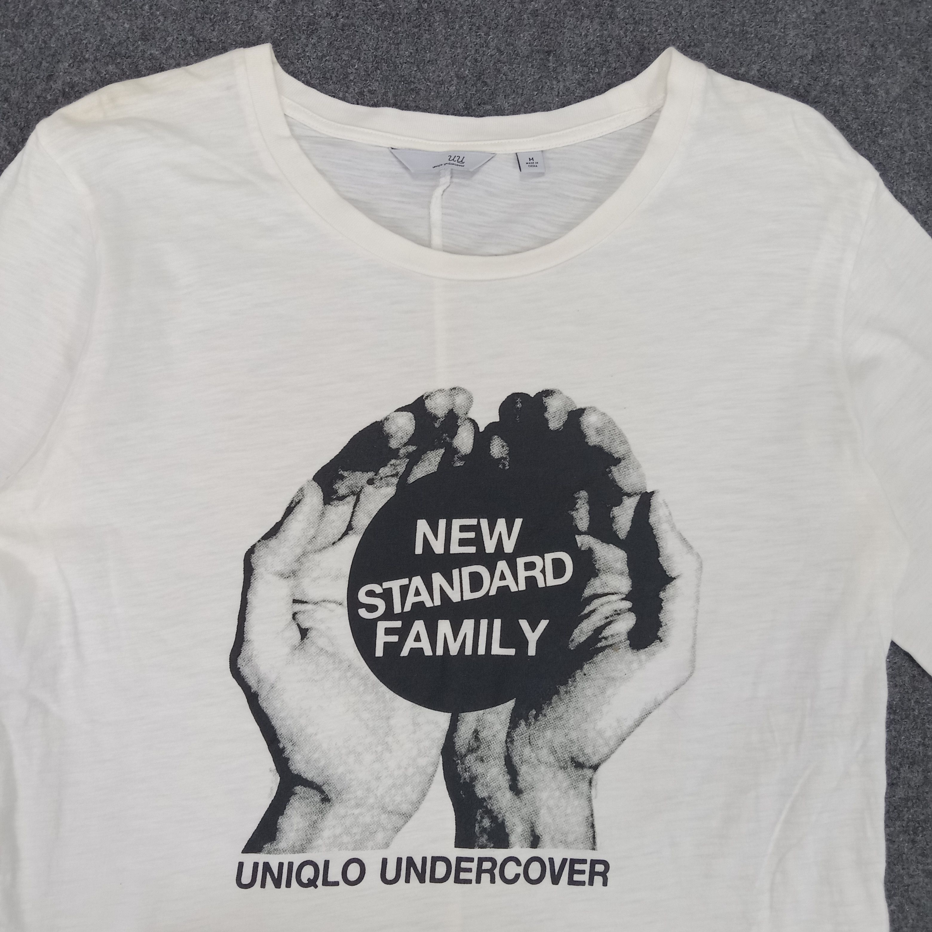 Undercover × Uniqlo × Vintage Uniqlo Undercover Japanese Brand Long Sleeve Tshirt Size M / US 6-8 / IT 42-44 - 2 Thumbnail