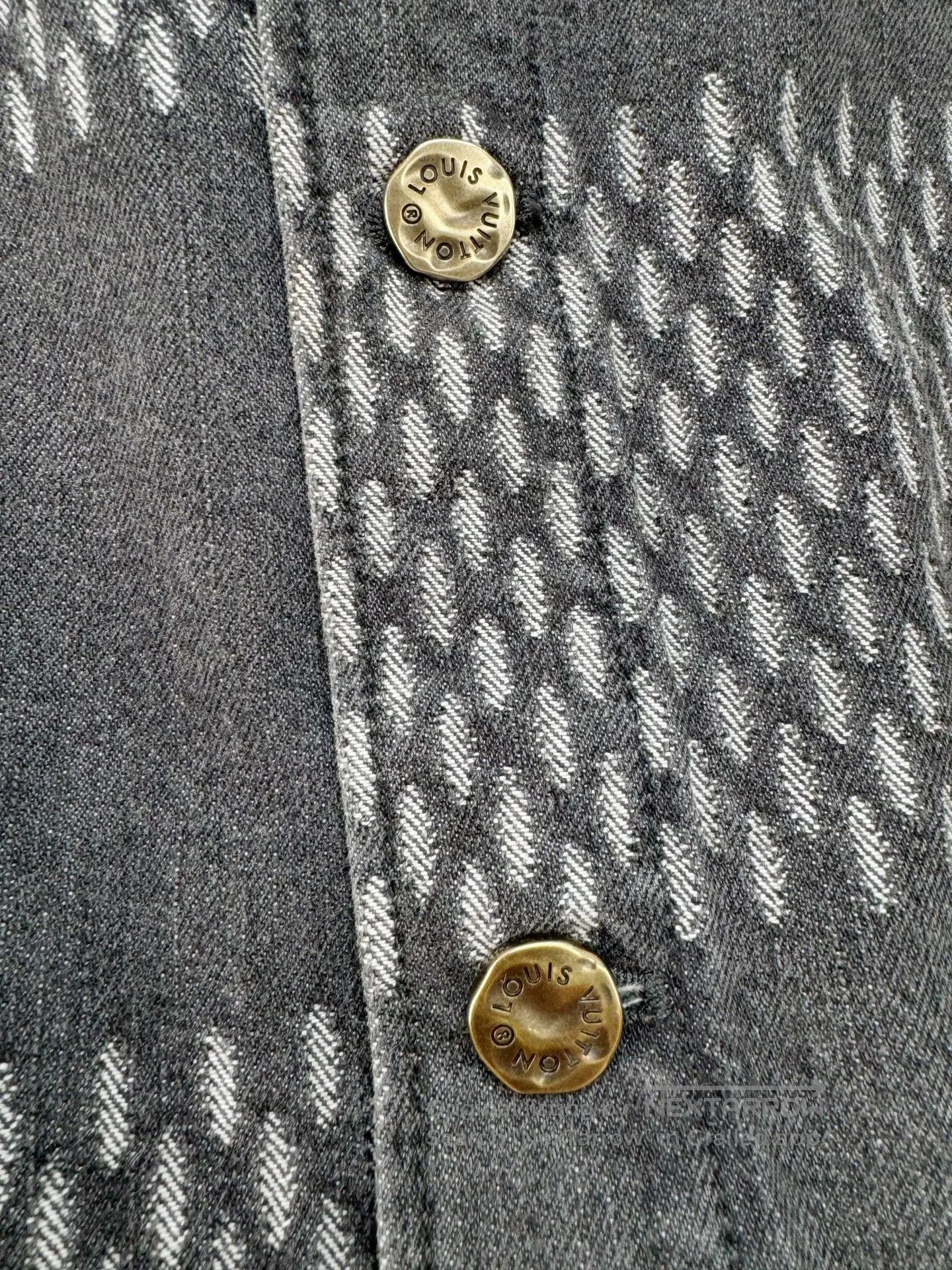Louis Vuitton Louis Vuitton Full Logo Denim Jacket. Size US L / EU 52-54 / 3 - 4 Thumbnail
