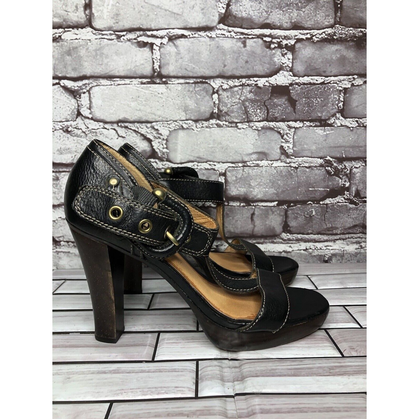 Frye Frye Gabby Bucklet Black Leather T-Strap High Heel Sandals W Size US 7 / IT 37 - 11 Thumbnail