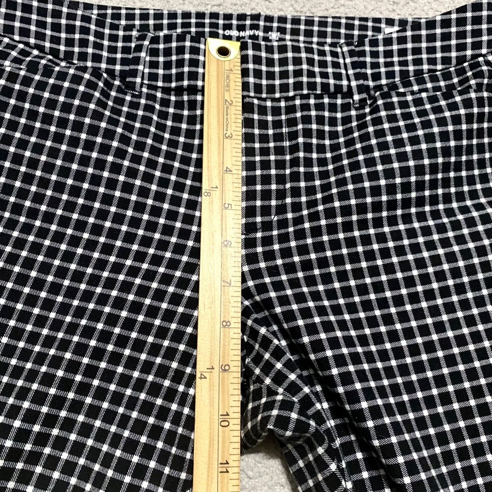 Old Navy Old Navy Plaid Pants Skinny Ankle 4 Womens Black Pixie Mid Rise Cotton Spandex Pocket Vintage Non-undefined Size 27" / US 4 / IT 40 - 7 Thumbnail