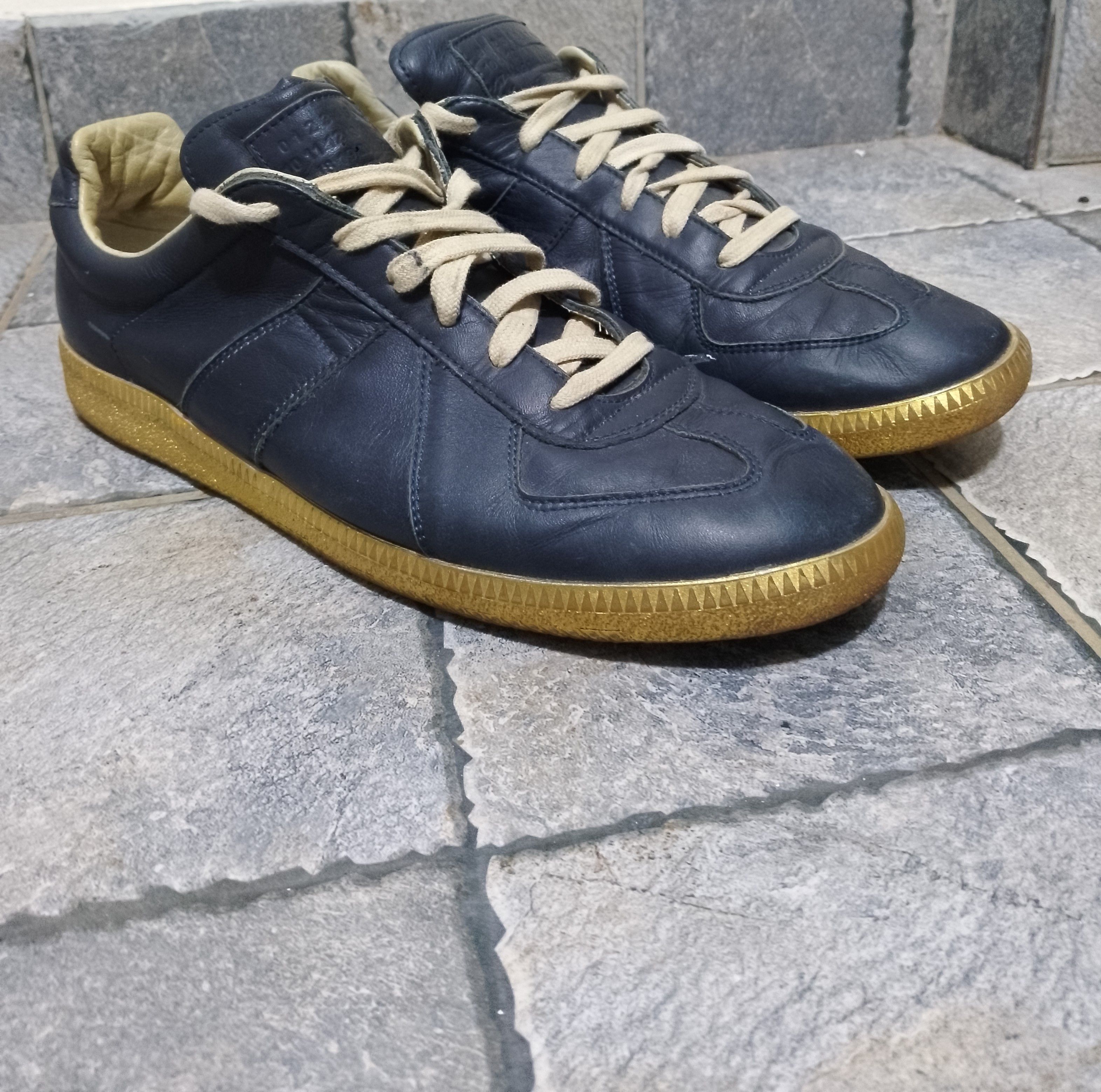 Maison Margiela Maison margiela replica gats leather navy gold sole Size US 9 / EU 42 - 2 Thumbnail