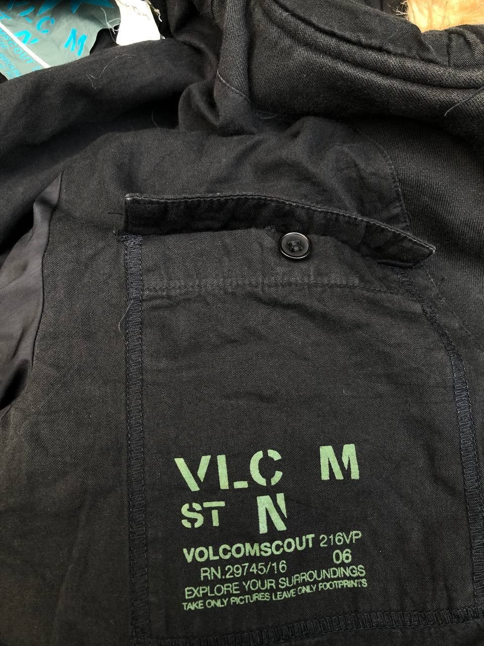 Volcom Vintage Volcom Fur Zip Hoodie Size US S / EU 44-46 / 1 - 8 Thumbnail