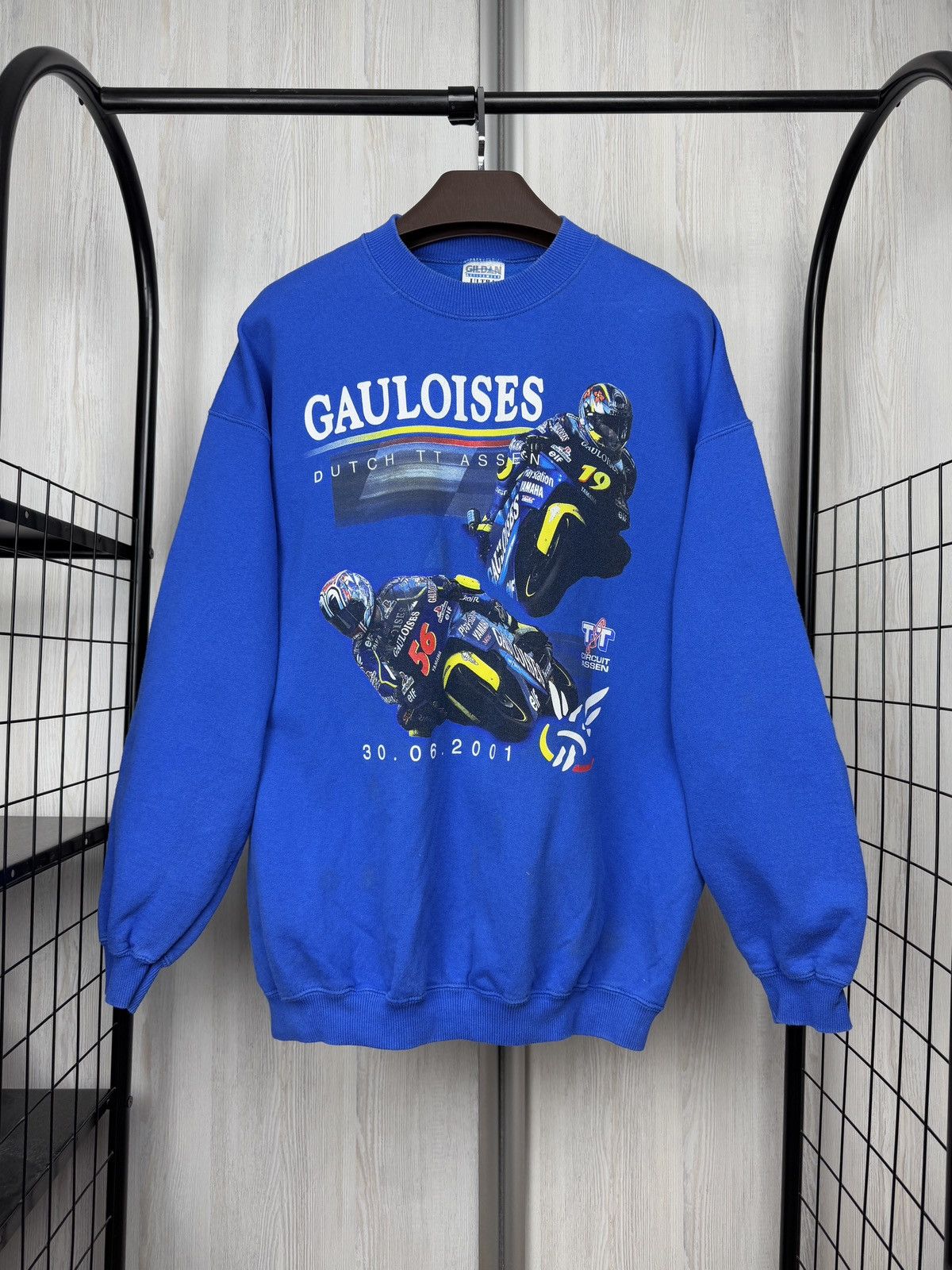 Gildan Gildan vintage 2001 Gauloises Dutch TT Assen Moto Racing Size US XL / EU 56 / 4 - 1 Thumbnail