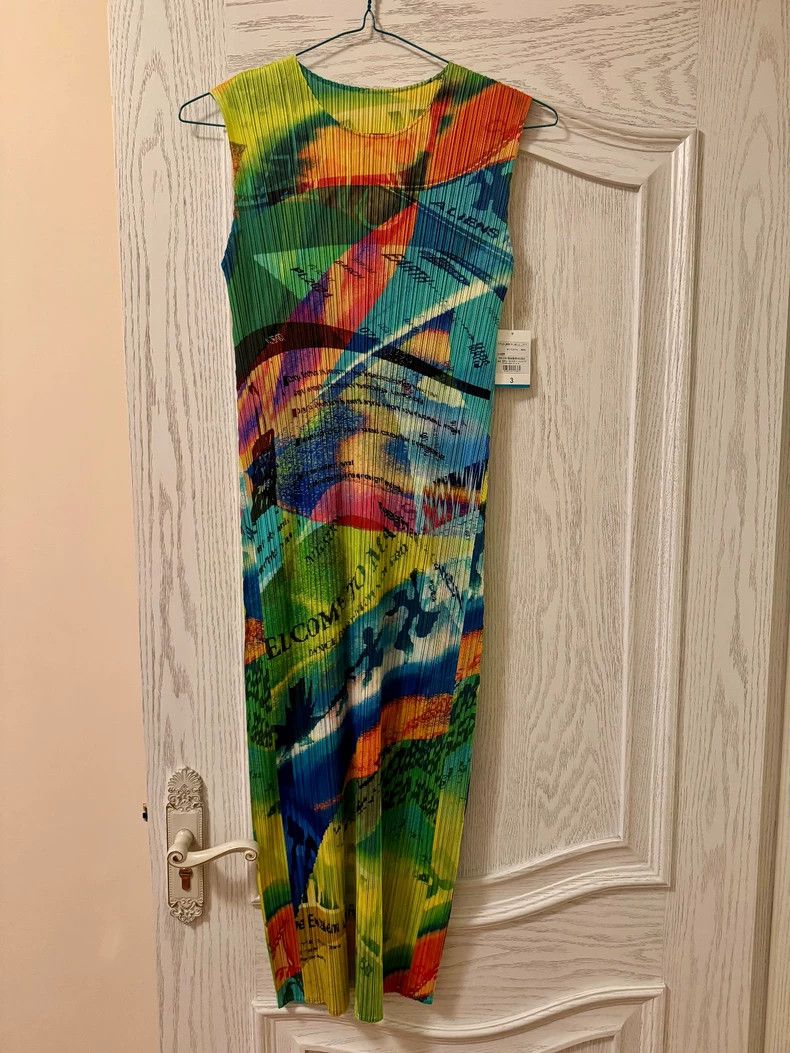 Issey Miyake Issey Miyake size:3 Green space traveler dress Size S / US 4 / IT 40 - 2 Thumbnail